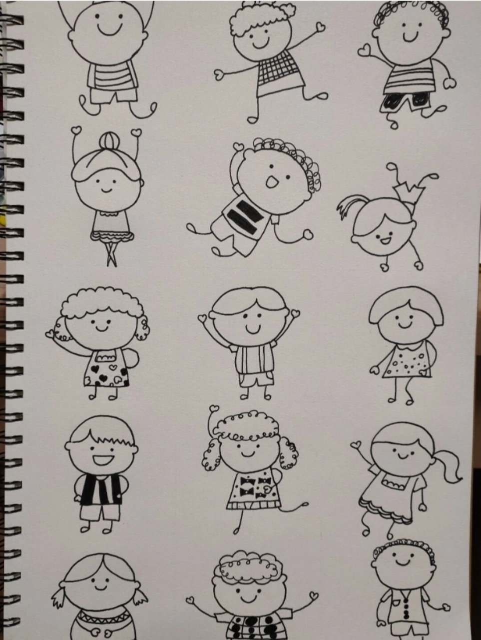 晚上好呀 卡通小人简笔画来啦 画卡通小人物只要人脸画的好 整个人物