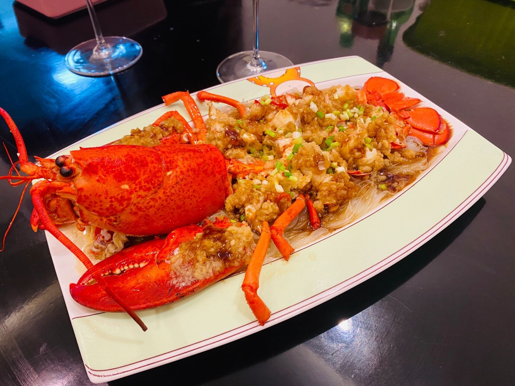 波士顿龙虾家庭做法 现在外面吃海鲜价格超级贵,还吃不满足!