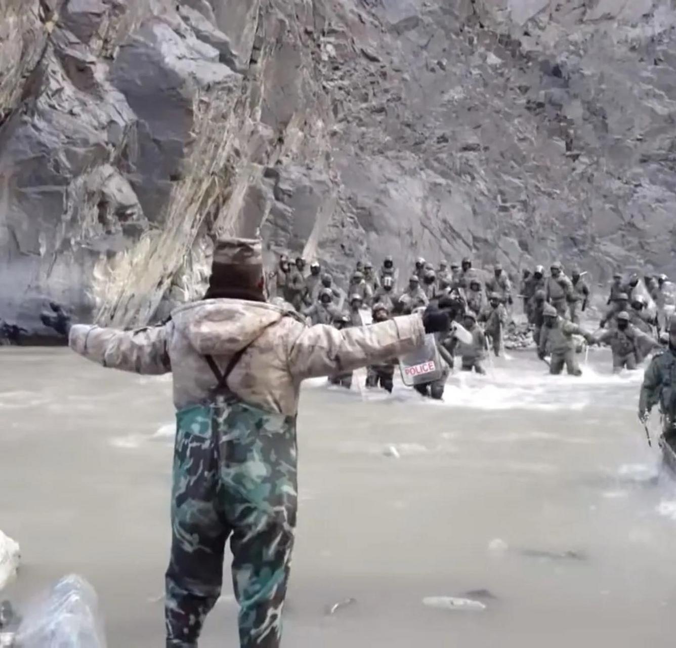 图一:这是"卫国戍边英雄团长"祁发宝的前线指挥所.