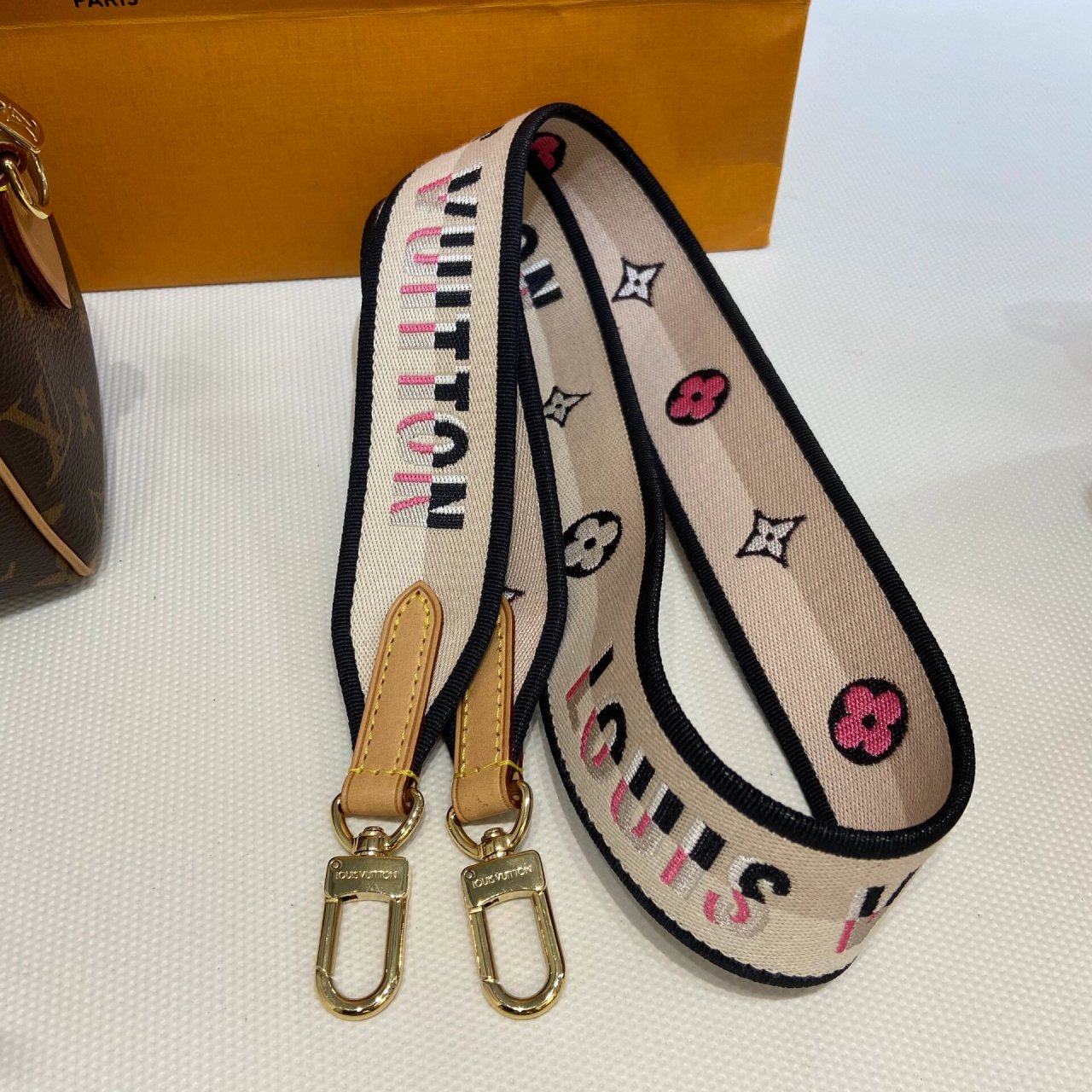 lv老花speedy20 lv02老花speedy0220黑肩带,芯片款 尺寸20*13*12