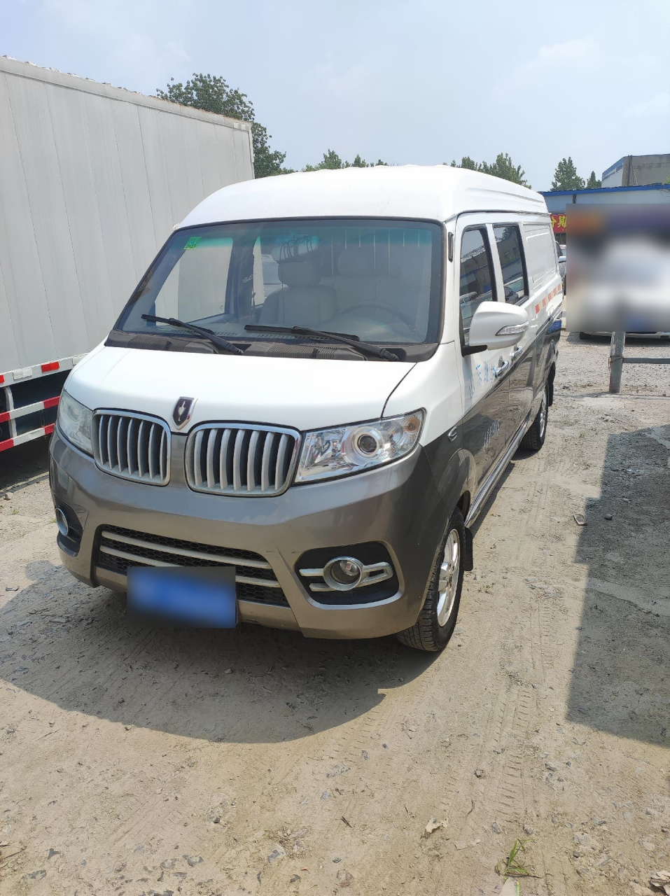 17年精品金杯客货两用面包车,1.