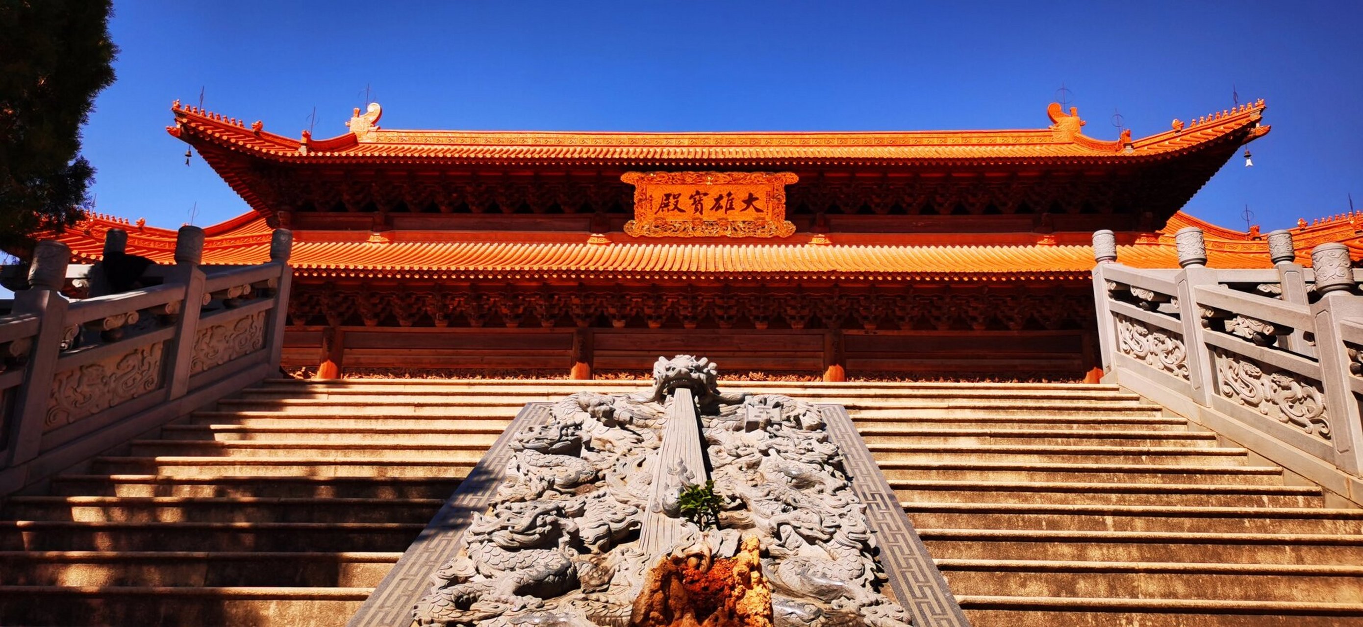 宝华寺|昆明小紫禁城,感受古老的佛教文化 昆明宝华寺是一座历史悠久