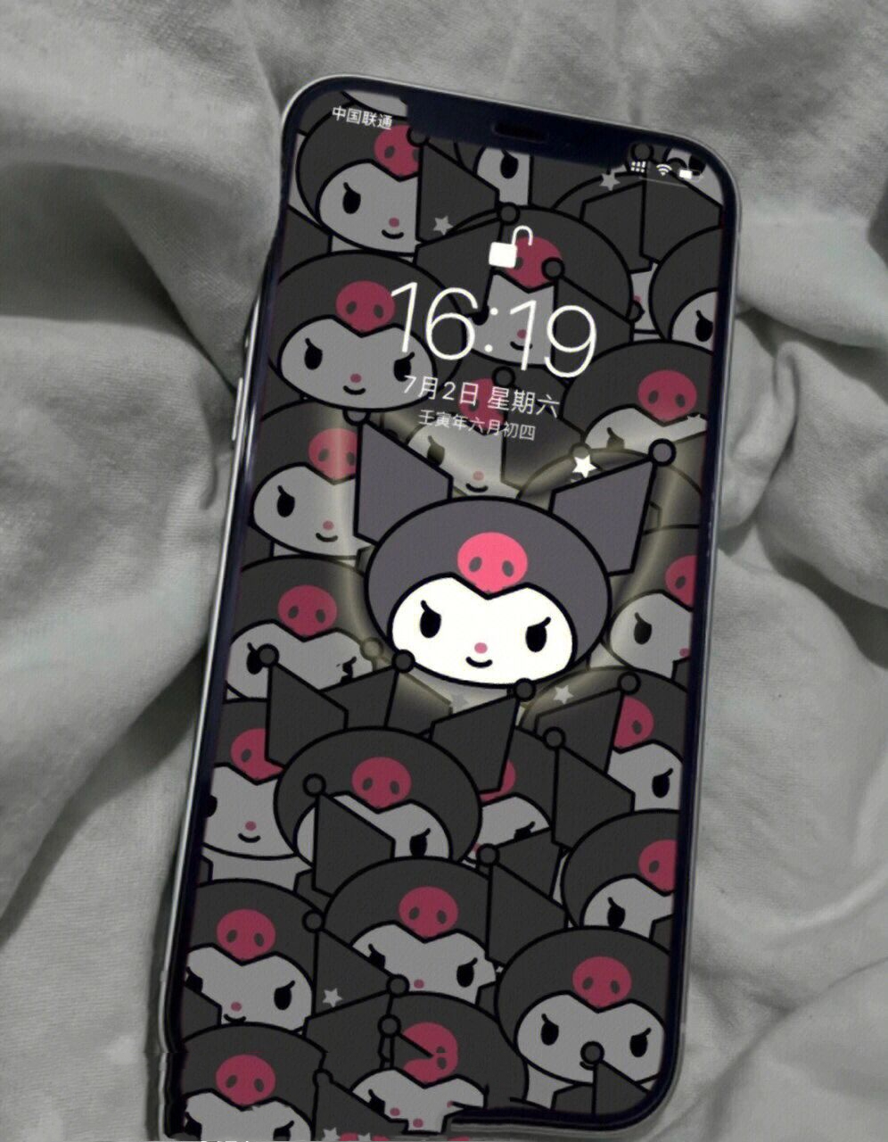 最全闪闪发光壁纸来啦库洛美乐蒂草莓熊 会发光的壁纸真是又炫酷又