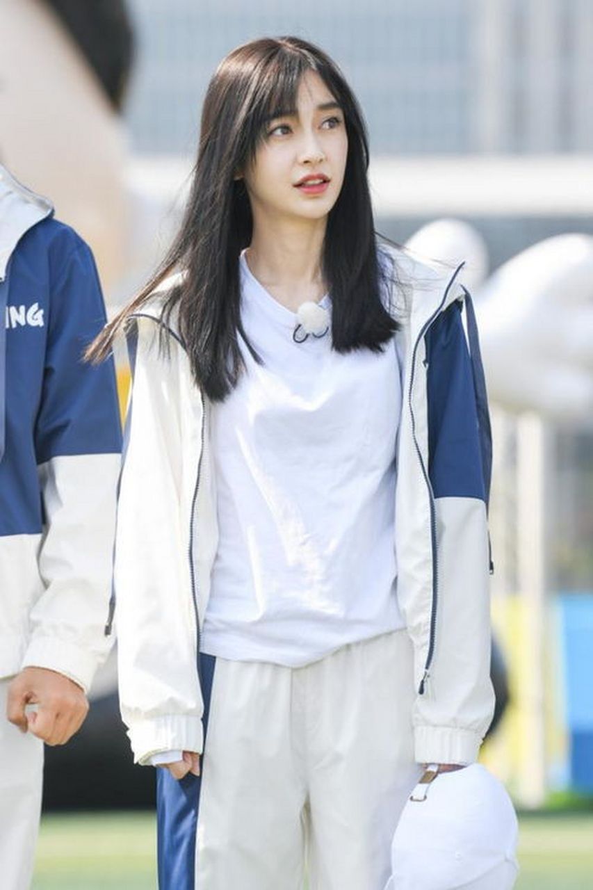 angelababy告别奔跑吧# 当杨颖告别《奔跑吧》综艺节目时,让我美创