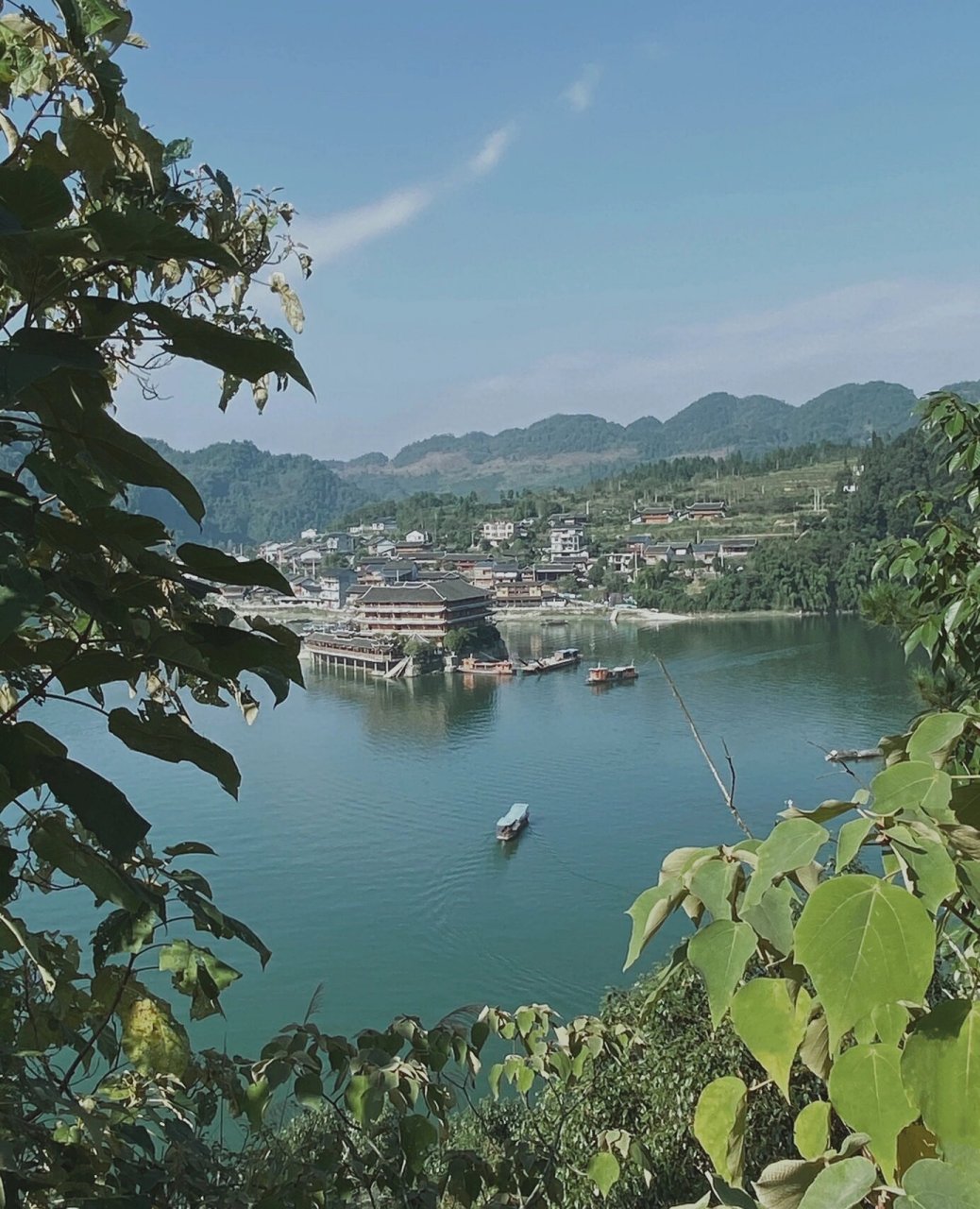 隐匿于山水间的秘境—重庆酉阳河湾山寨 1,在哪里?