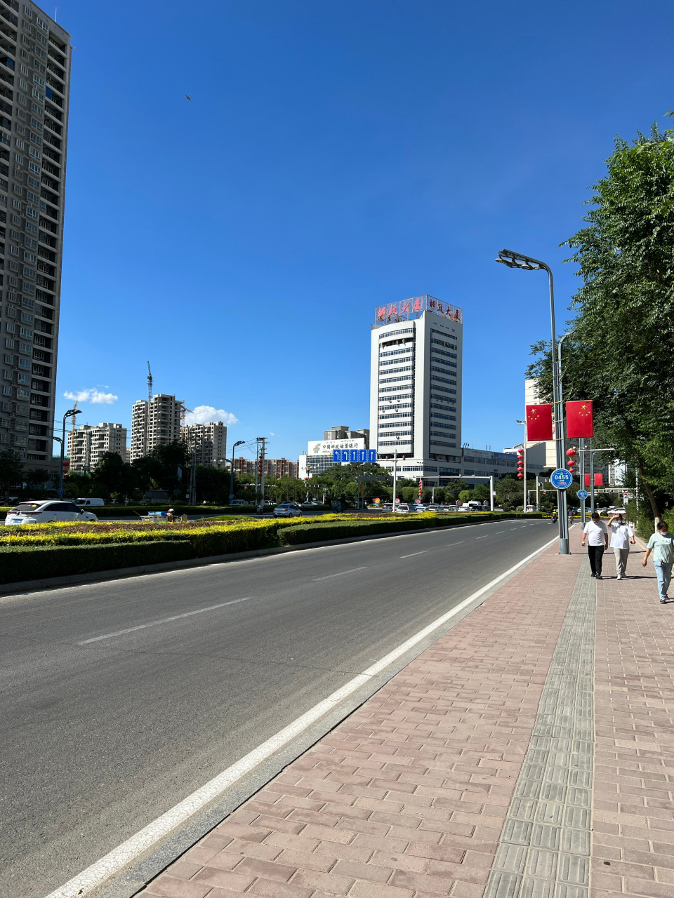 海青说新疆##微博推荐# 库尔勒并不是很大,但城市建设做得非常好