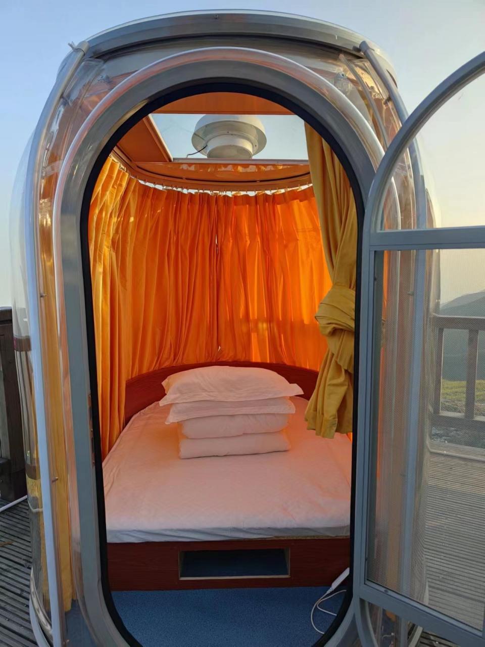 武功山金顶帐篷预订 1.贝壳星空房:价格368,可住2人,床1.