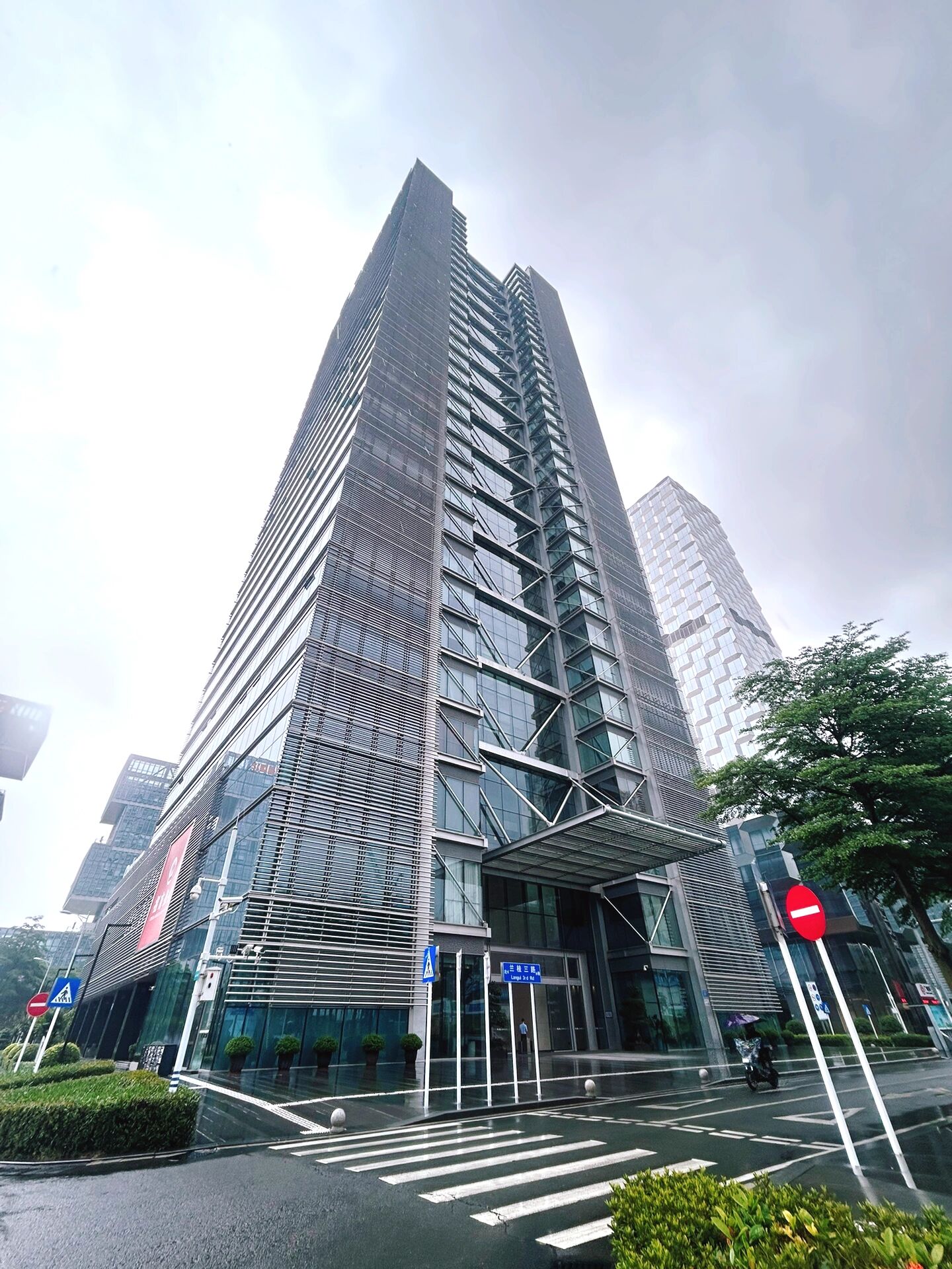 中建科工大厦(实景)