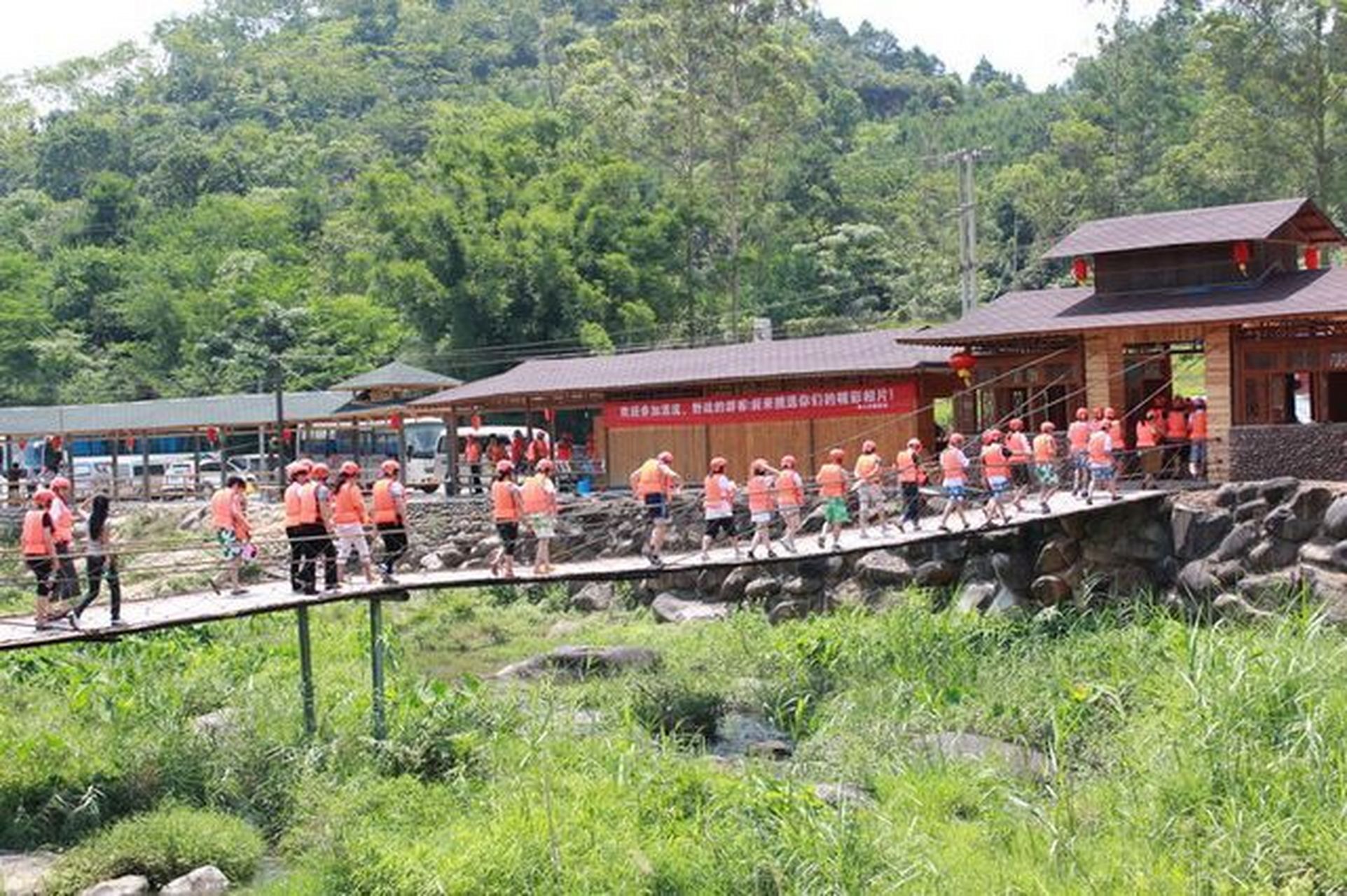 2023年野人谷漂流攻略 优惠门票 广西防城港市野人谷风景区位于十万