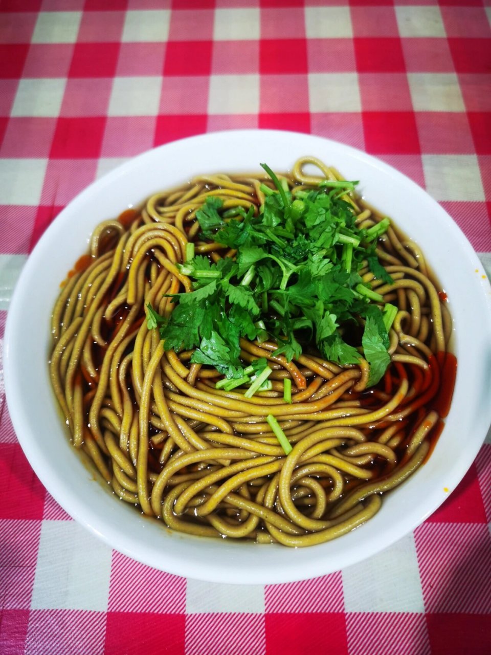 广灵饸烙 是荞面还是莜面做的来着,记不清了,很实惠,一碗才五块钱,我