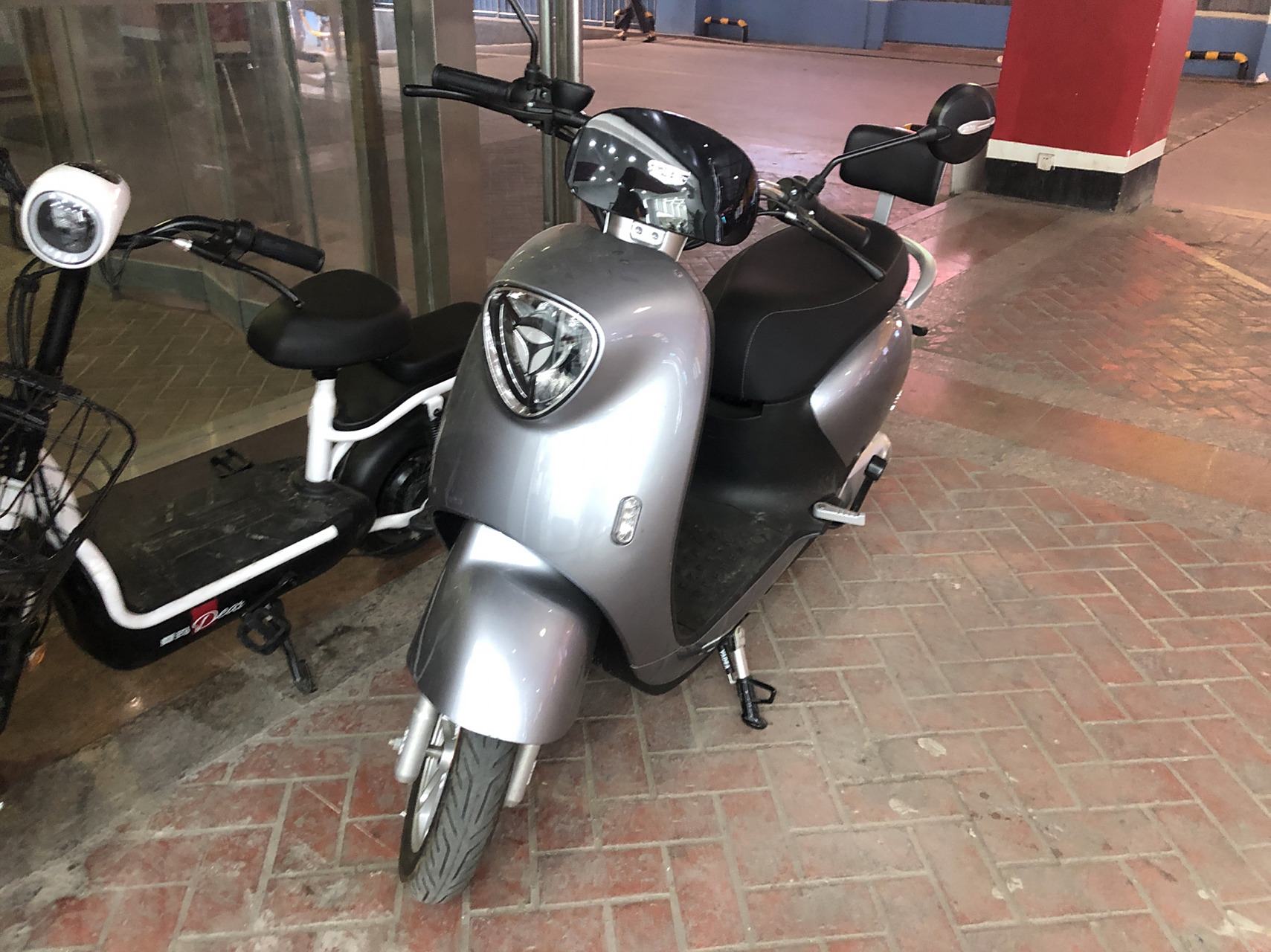 雅迪m6冠能版使用感受 丢失赔新车 去年8月份买了一辆雅迪m6冠能版