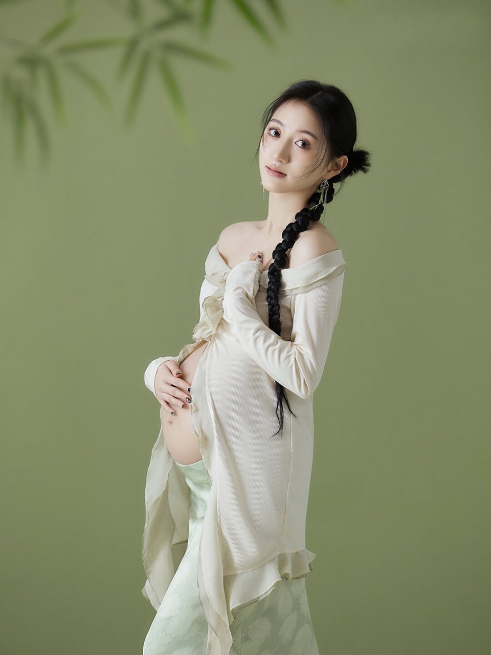 一抹青绿92温婉优雅的古风孕照 东方美人 99想了解孕妇照的妈妈