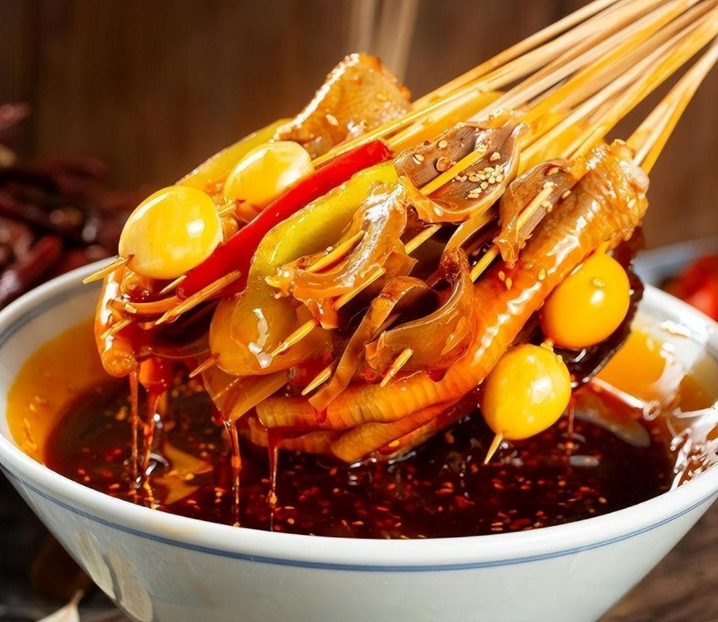 分享钵钵鸡冷串串家常做法:成本不到50元,香辣爽口,吃着过瘾!