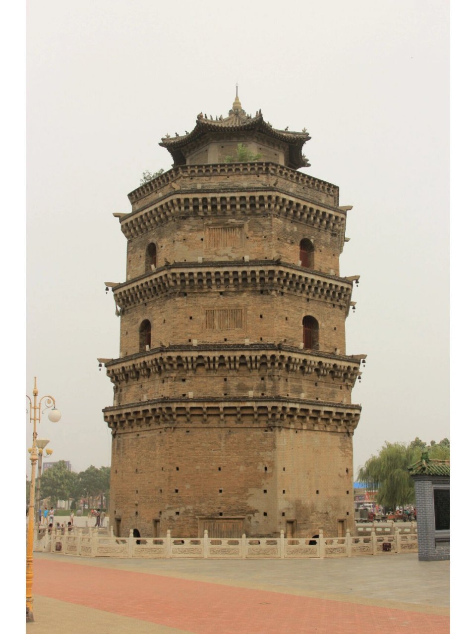 1郓城观音寺塔(又名唐塔,请不要因此误会塔年代) 2巨野永丰塔 3济南