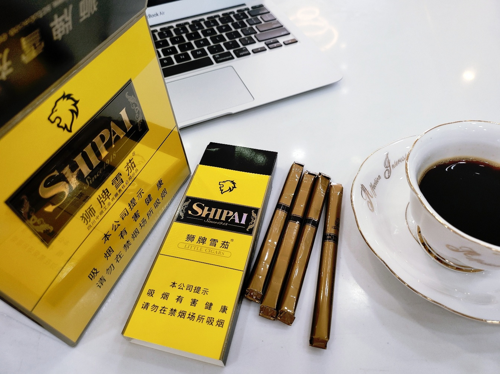 西贡速融黑咖啡 狮牌雪茄,完美的一天02