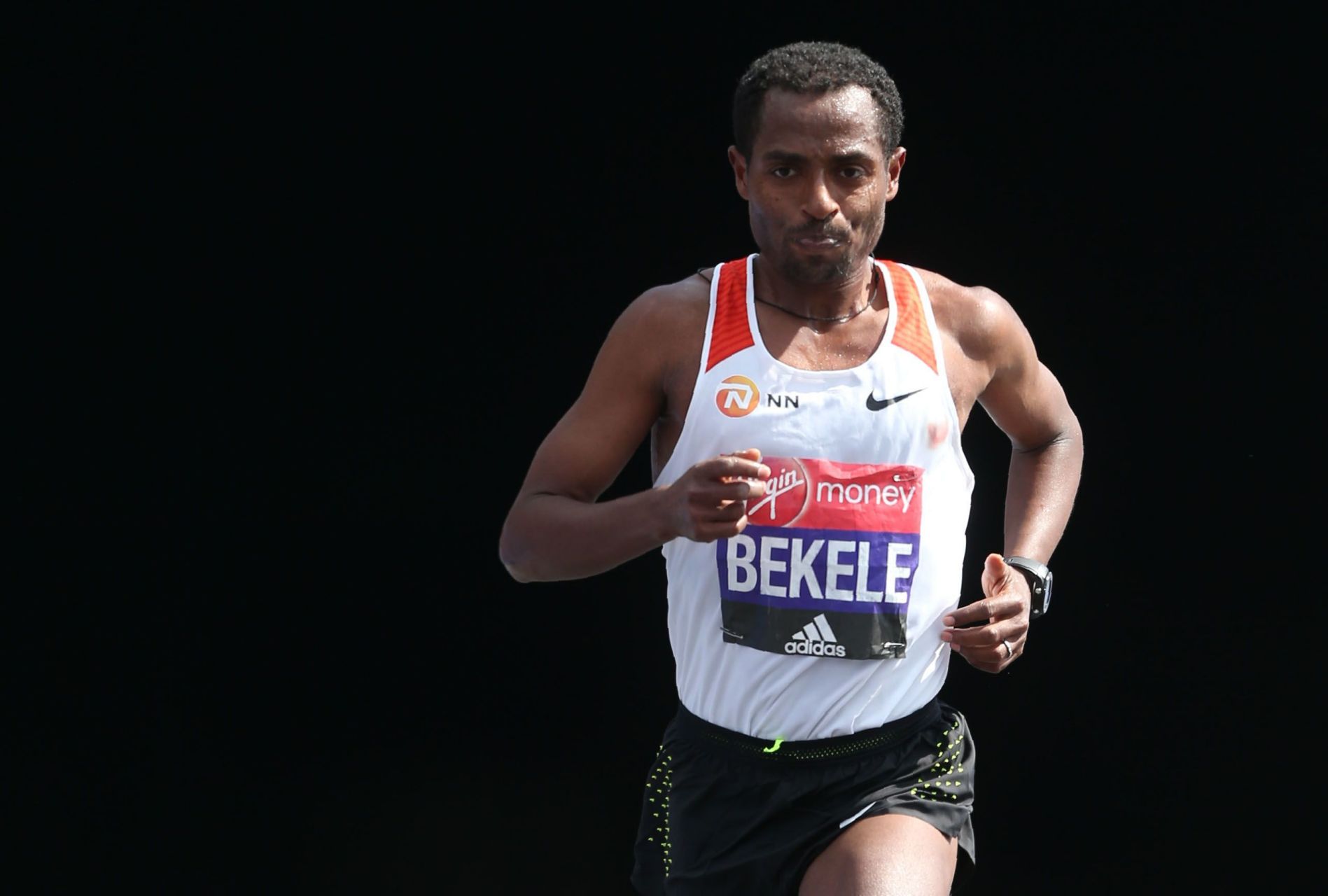 4月23日,贝克勒(kenenisa bekele )将再次踏上伦敦马拉松的赛道,去年