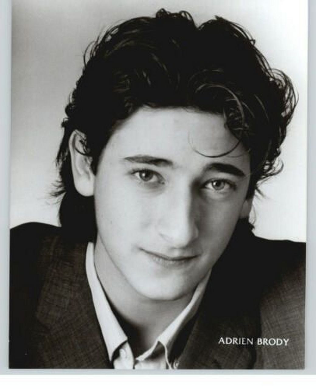忧郁王子阿德里安·布劳迪与修狗 阿德里安·布劳迪(adrien brody)
