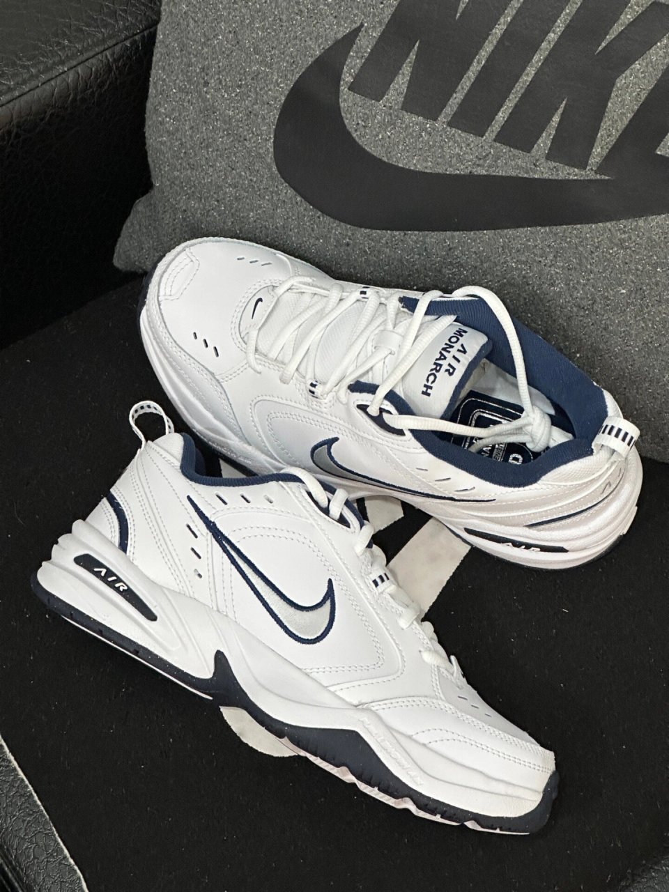 耐克airmonarch 女款图片