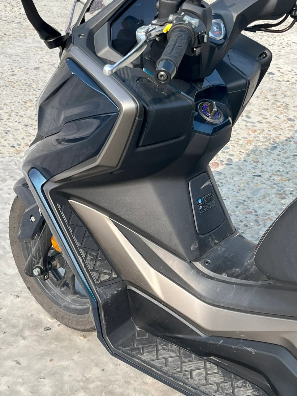 光阳赛艇s250 价格20000,22年二首户8500公里.