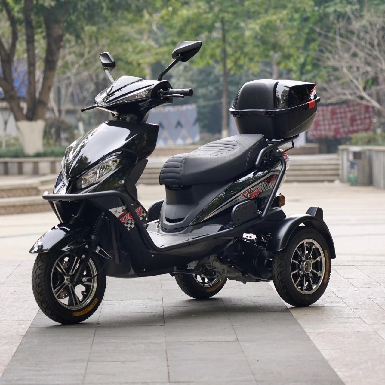 大隆鹰豪正三轮.150排量,牙箱式轴传动带倒挡!