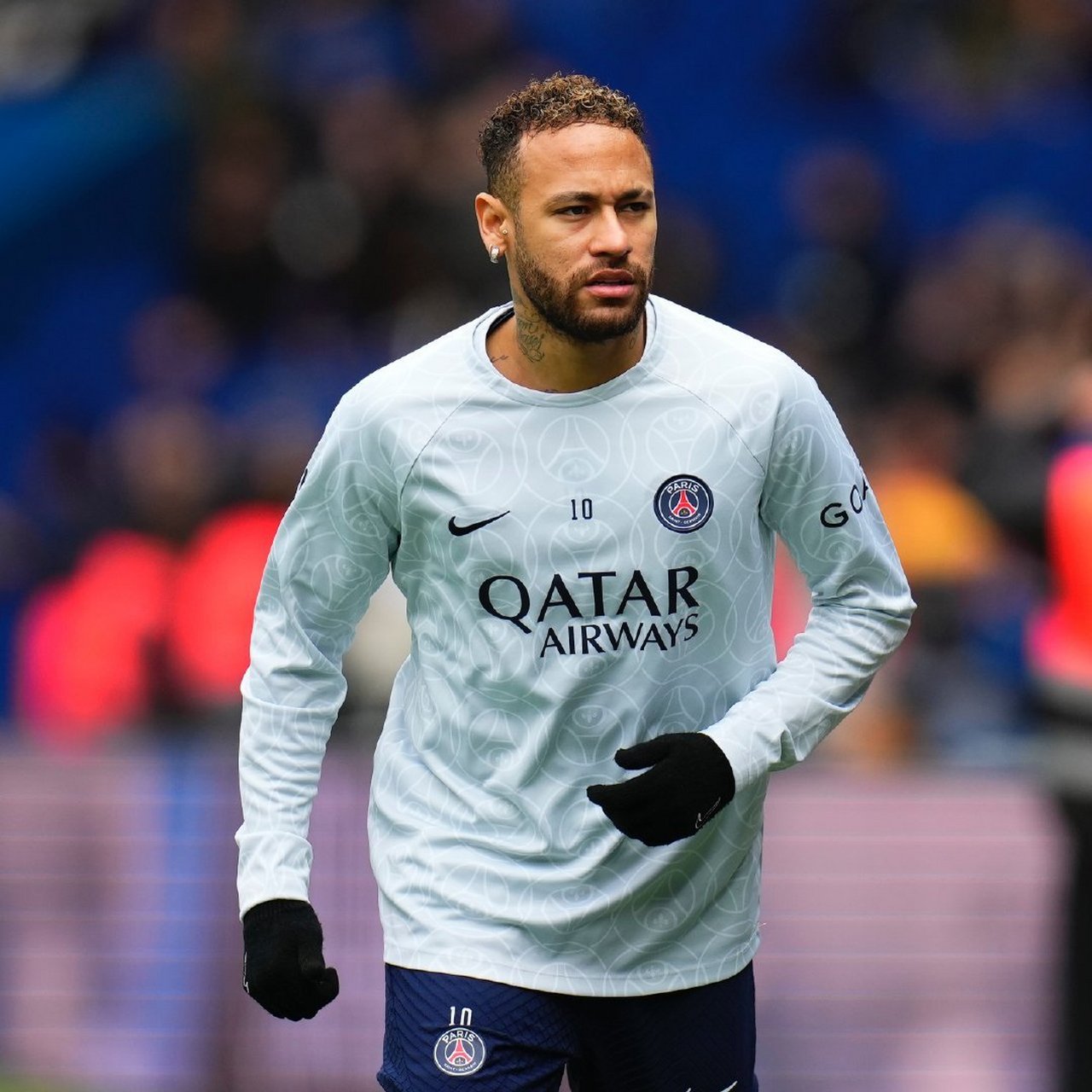 德国转会市场更新了巴黎前锋内马尔的身价,他的德转身价从7000万