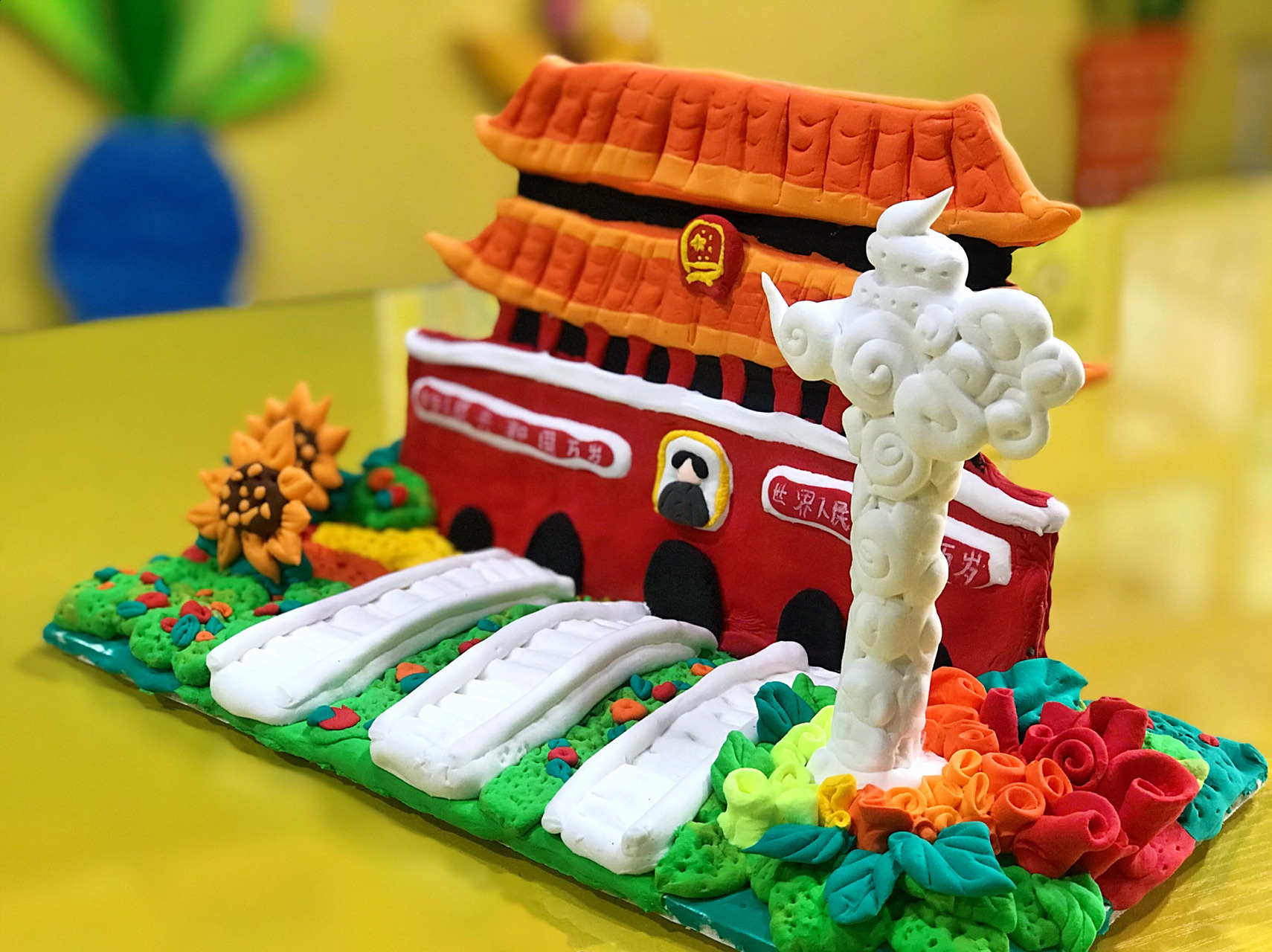 幼儿园红色主题手工——我爱北京天安门