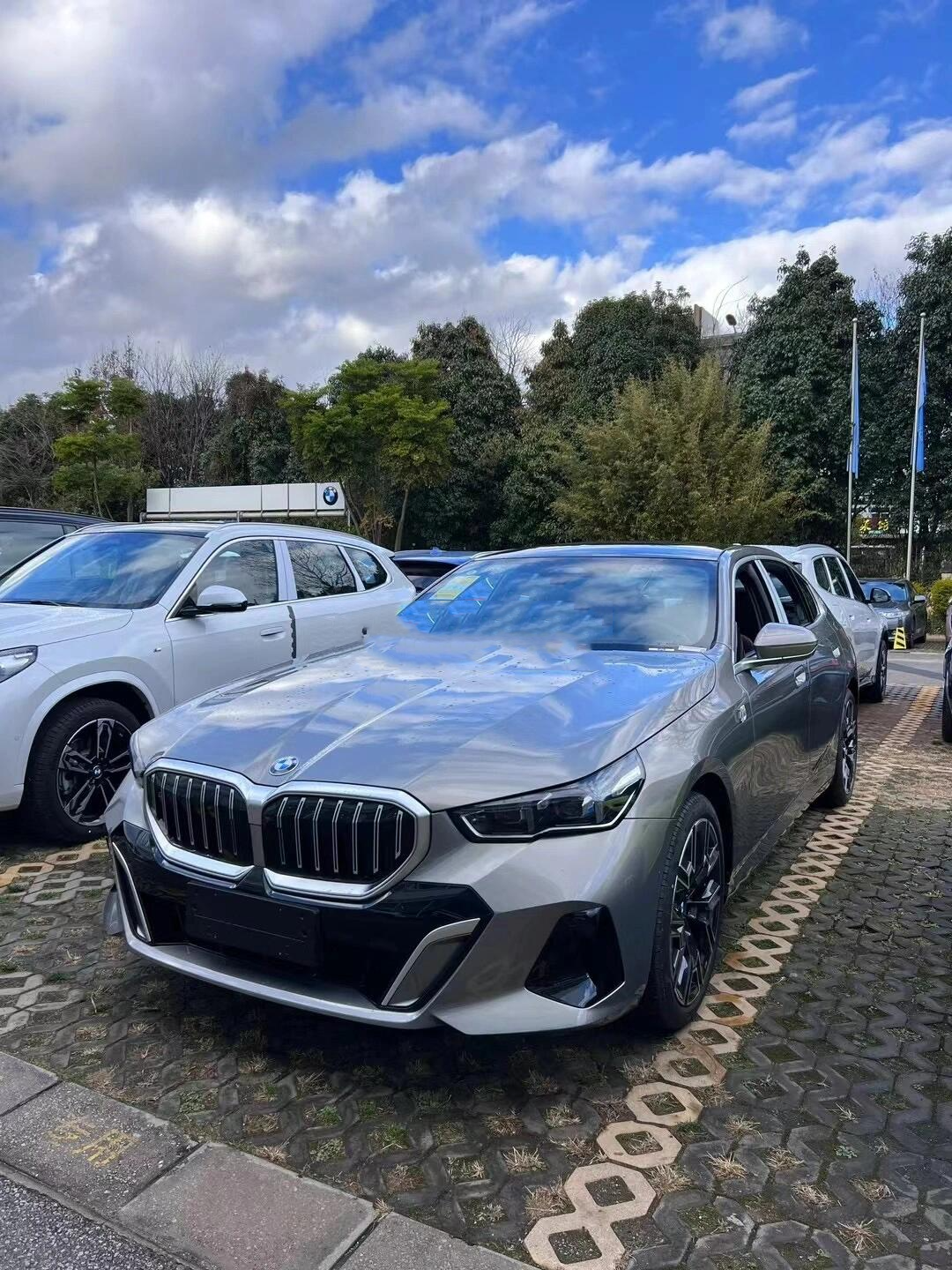 2024款宝马530li,45万了 525li m运动 落地40.