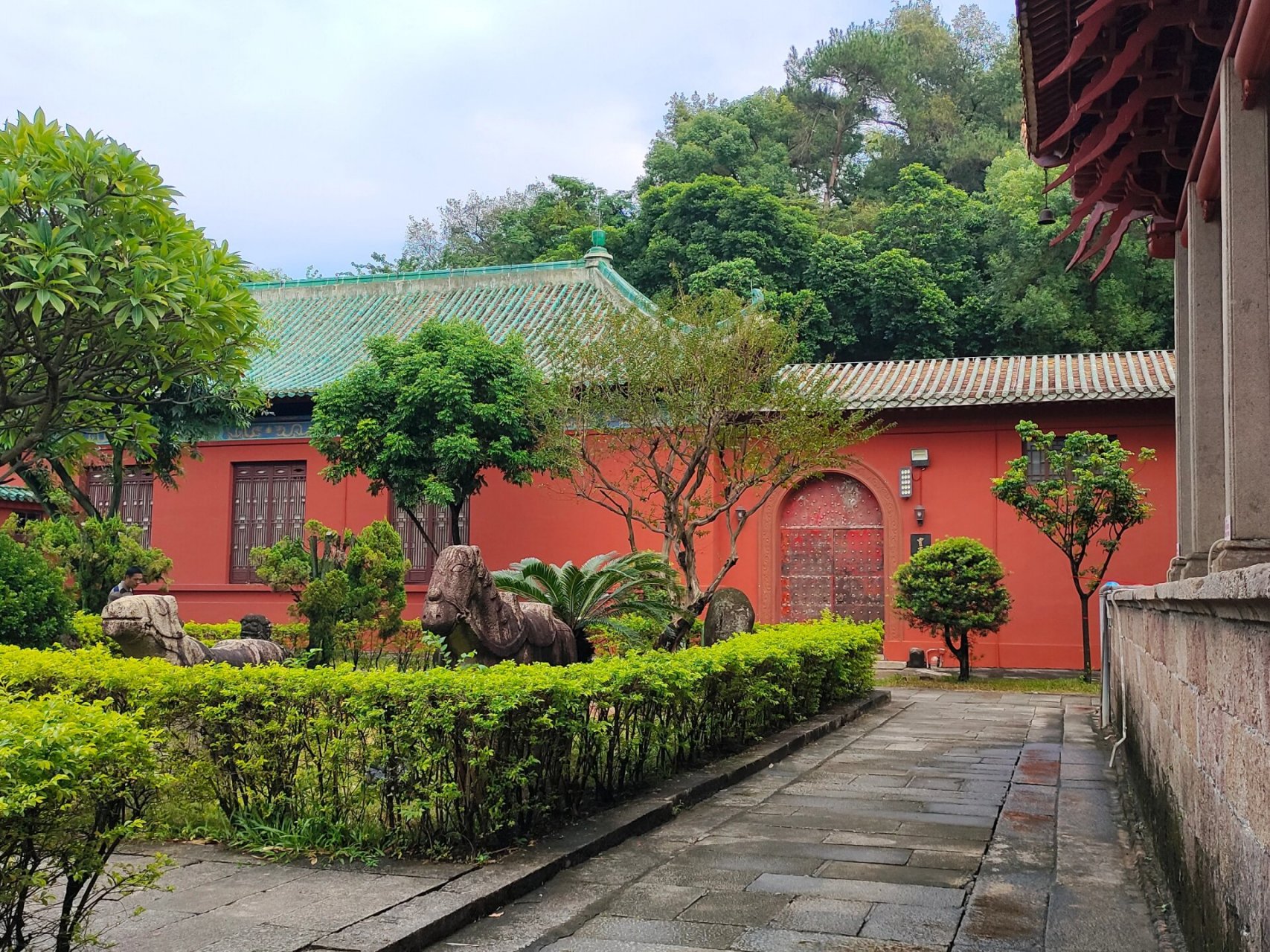 江门学宫,红墙绿瓦的小故宫 99新会博物馆 也叫做新会学宫,不用门票