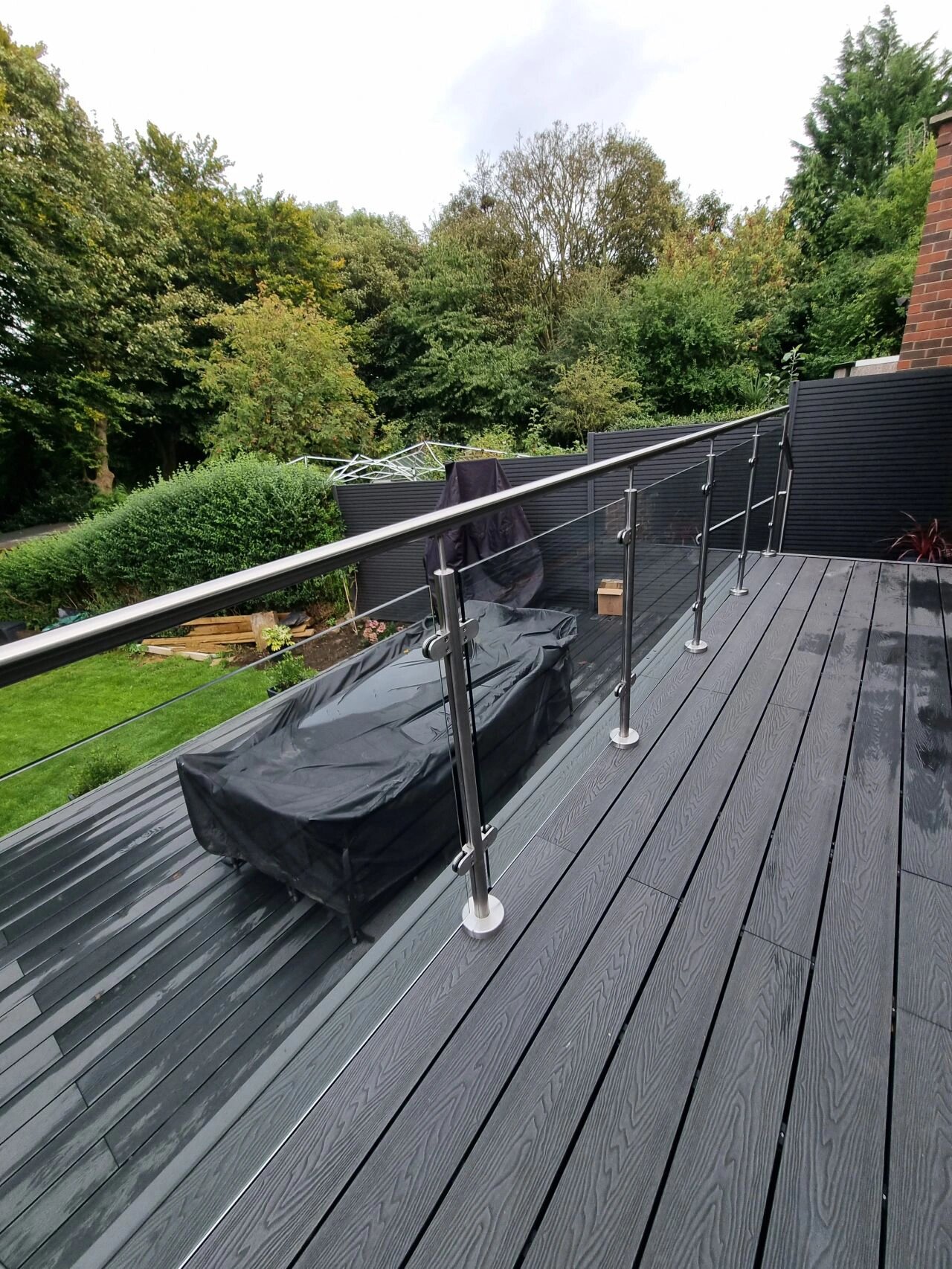 轻奢极简风|露台玻璃栏杆