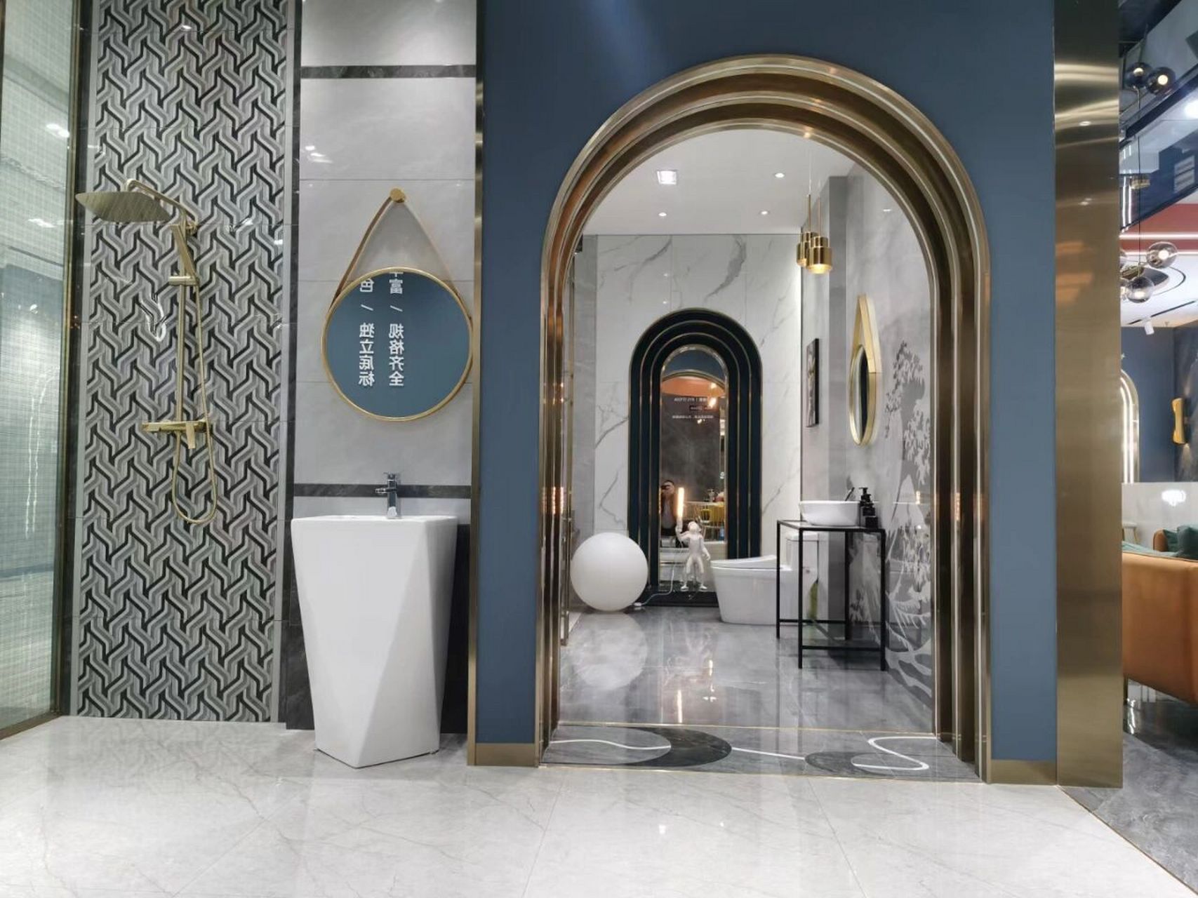 卡帝朗陶瓷国内一线品牌 花色瓷砖好好看那