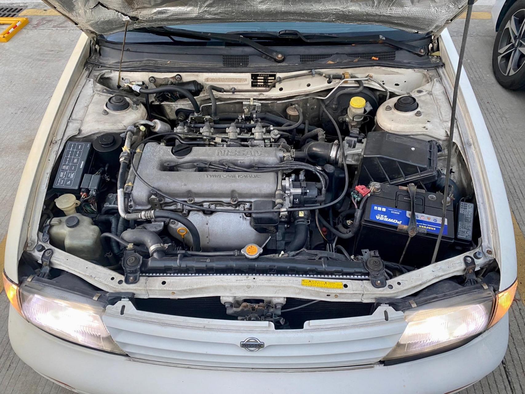 2000年日产u13 sss 蓝鸟.