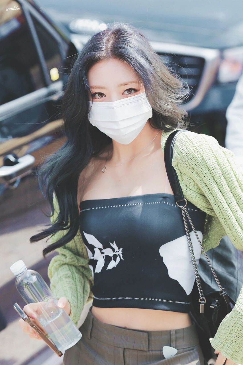 三位身材我超级喜欢的女爱豆00 朴秀荣朴志效和yuna