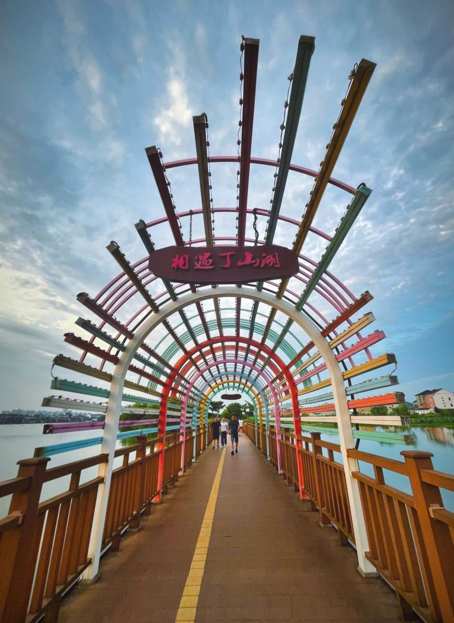 塘栖丁山湖 丁山湖位于临平区塘栖镇西南面3.