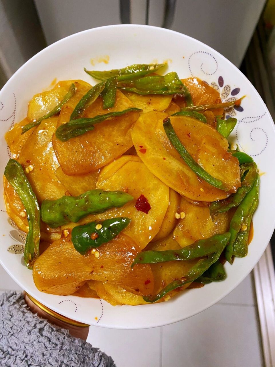 99红油土豆片99       端上桌妥妥的好评!