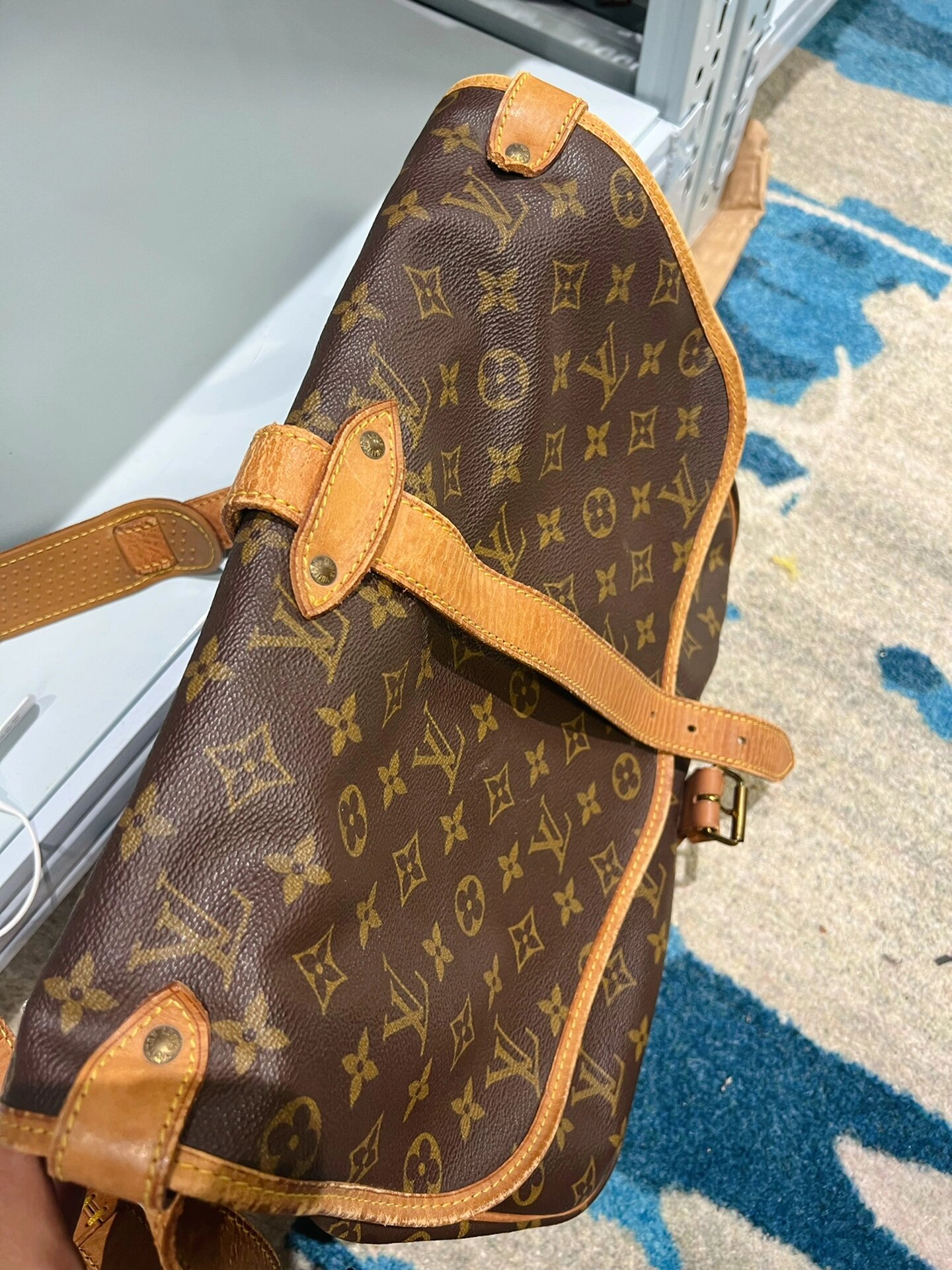 lv双子星中号,全原2999 lv双子星中号,原始成色 老花清晰无破无裂