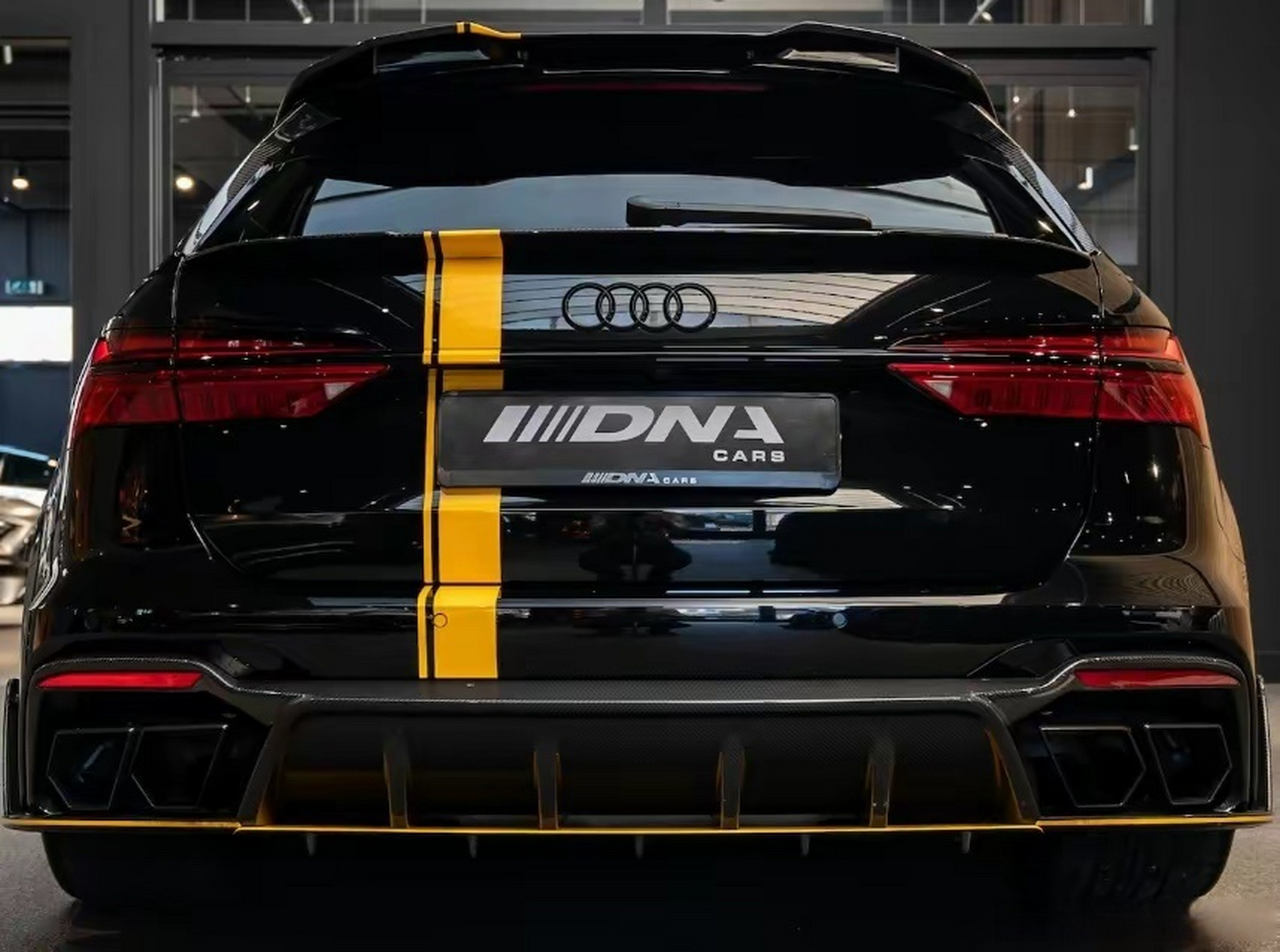 mansory迈莎锐打造超强"买菜车"奥迪rs6,百公里加速3.2秒!