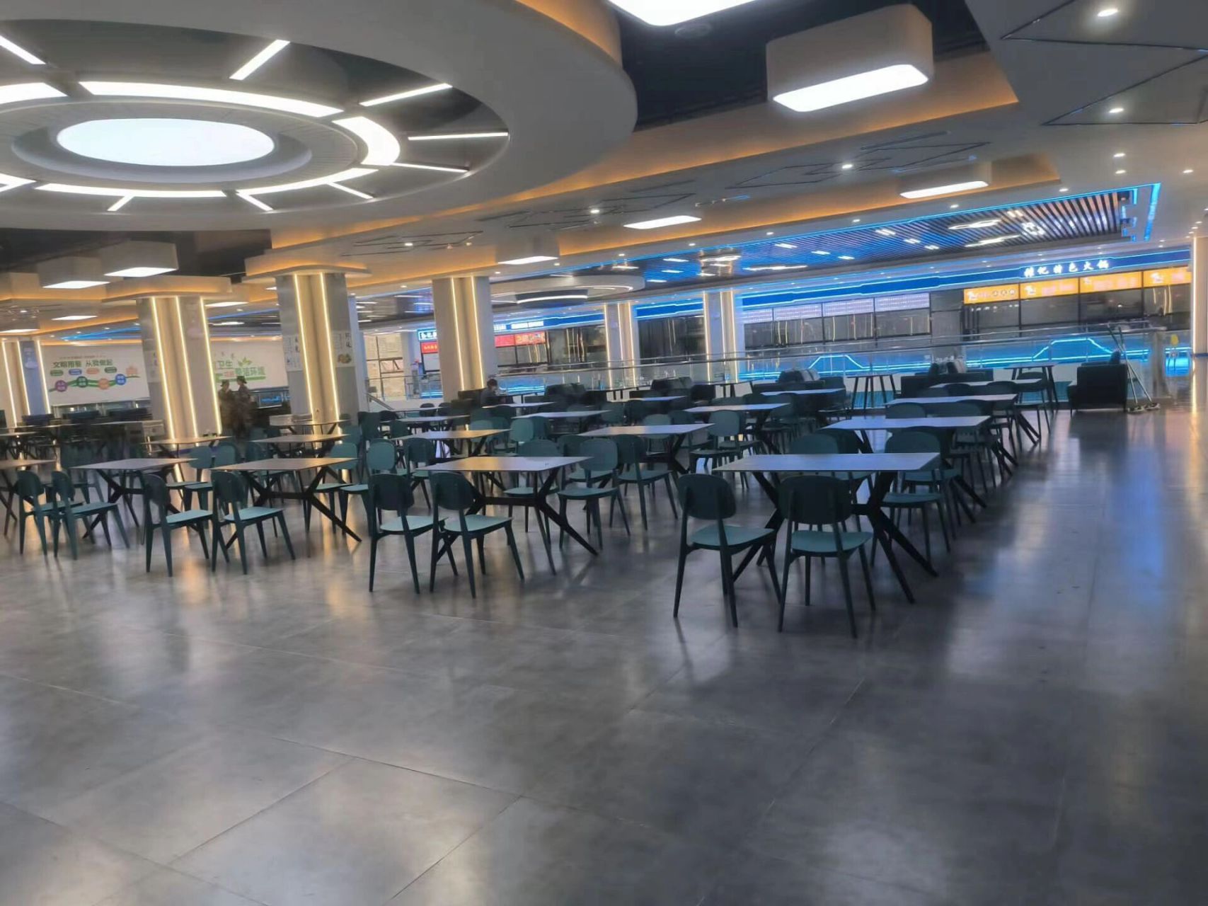 毕节医学高等专科学校 毕节医学高等专科学校的食堂来咯