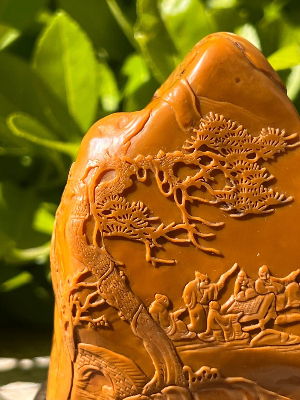 寿山石顶级鹿目田摆件 重281克 开门鹿目,皮相顶级,纯的像一张黄纸