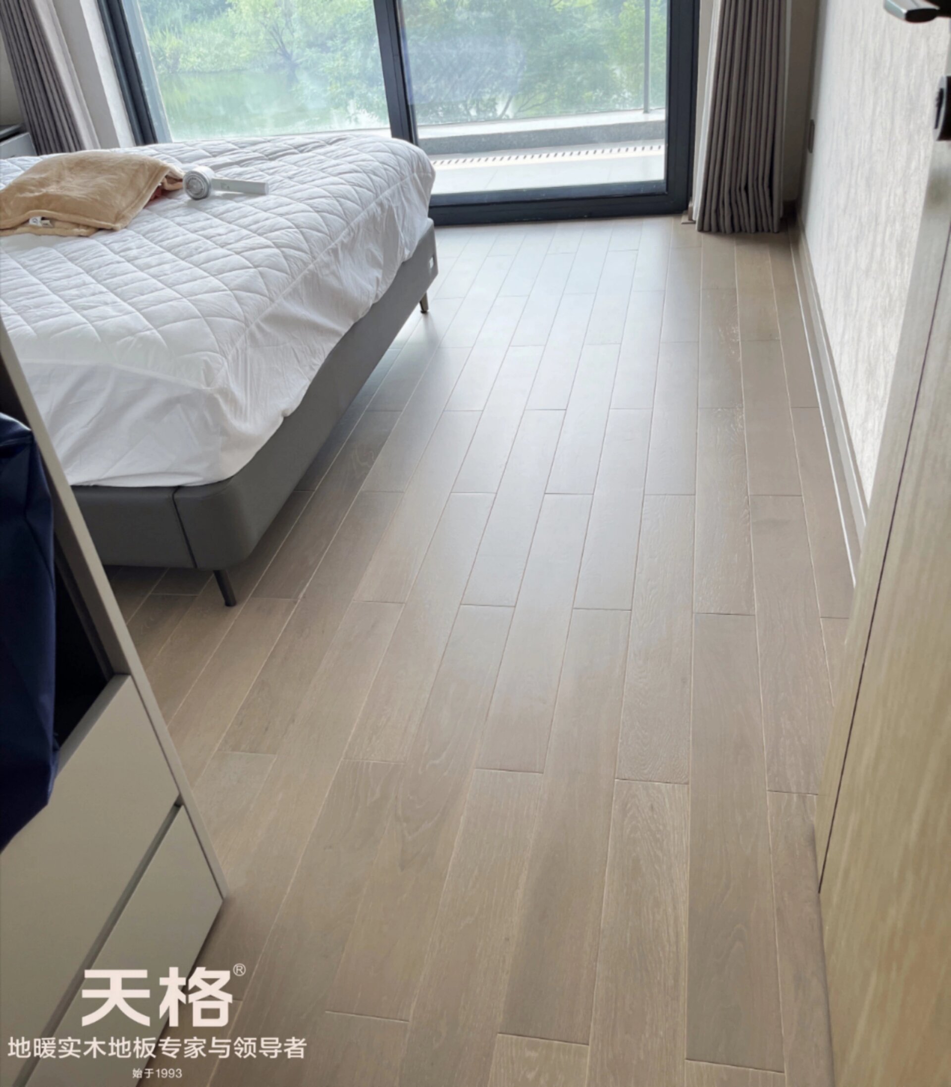 又是纠结的一,地板是直铺好还是人字拼的好