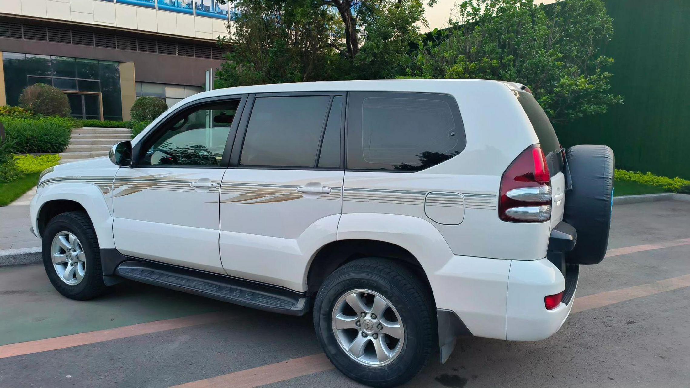 x万元08年4月,丰田-霸道2700 四驱8座越野车,纯日本进口车,快慢四驱可