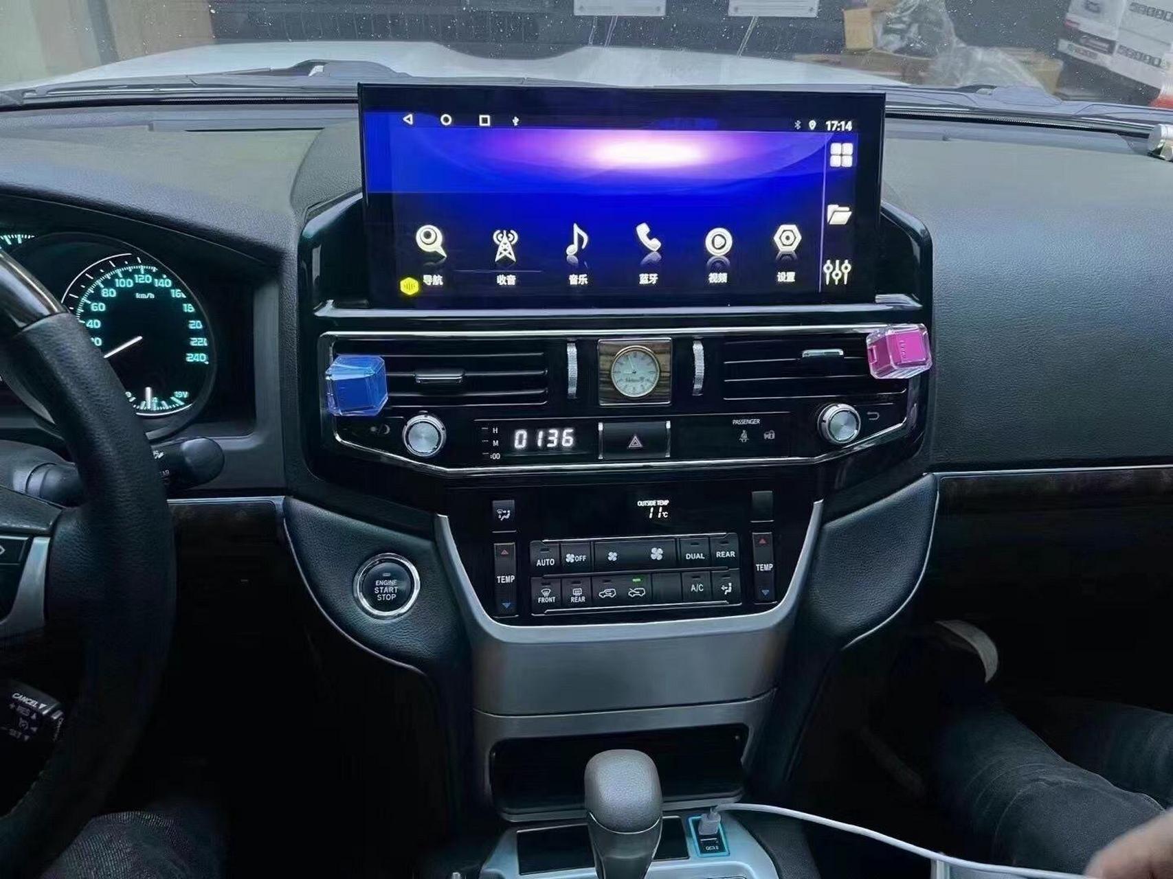 兰德酷路泽lc200升级lc300中控.