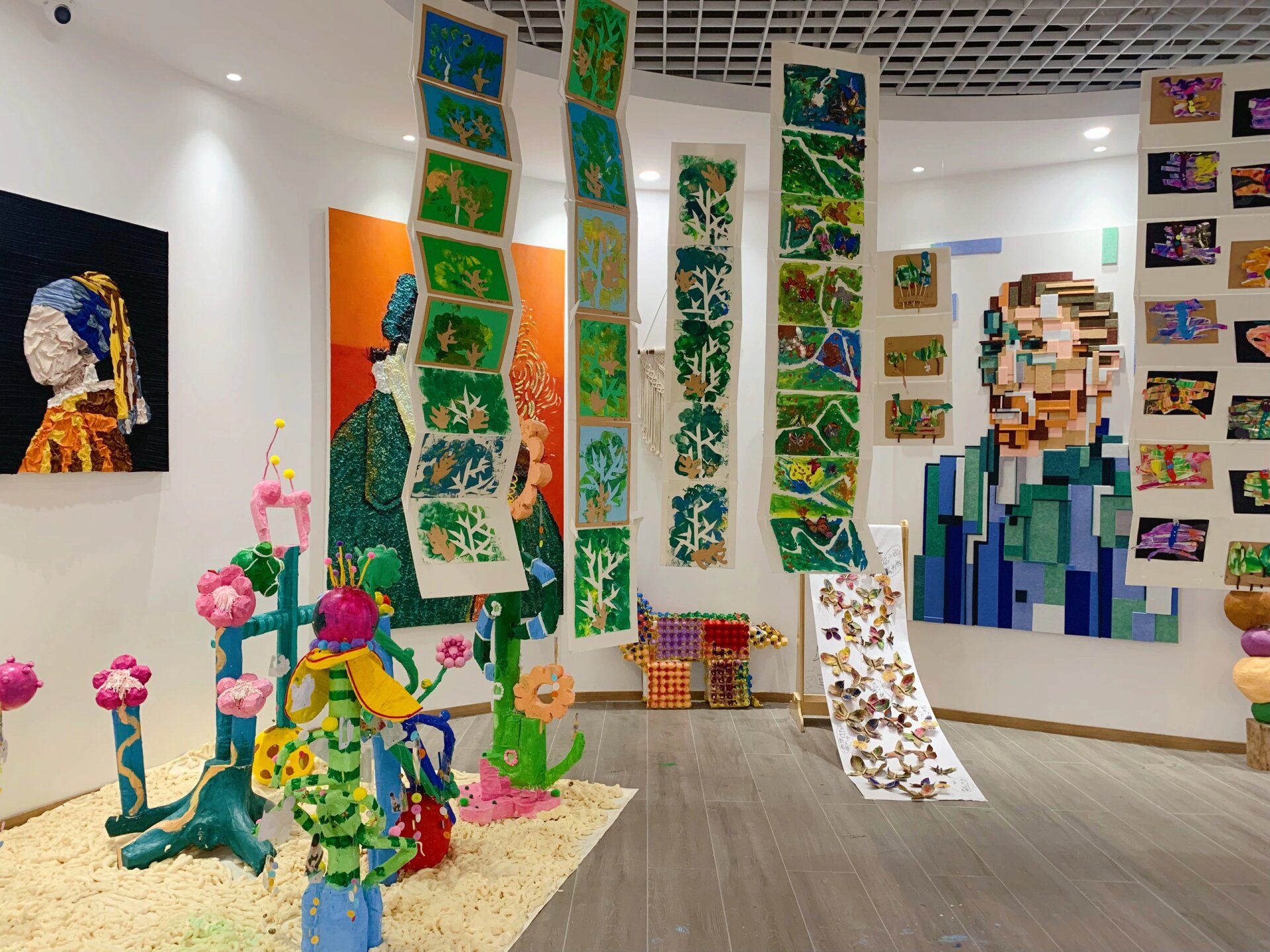 美术教室环创展示区