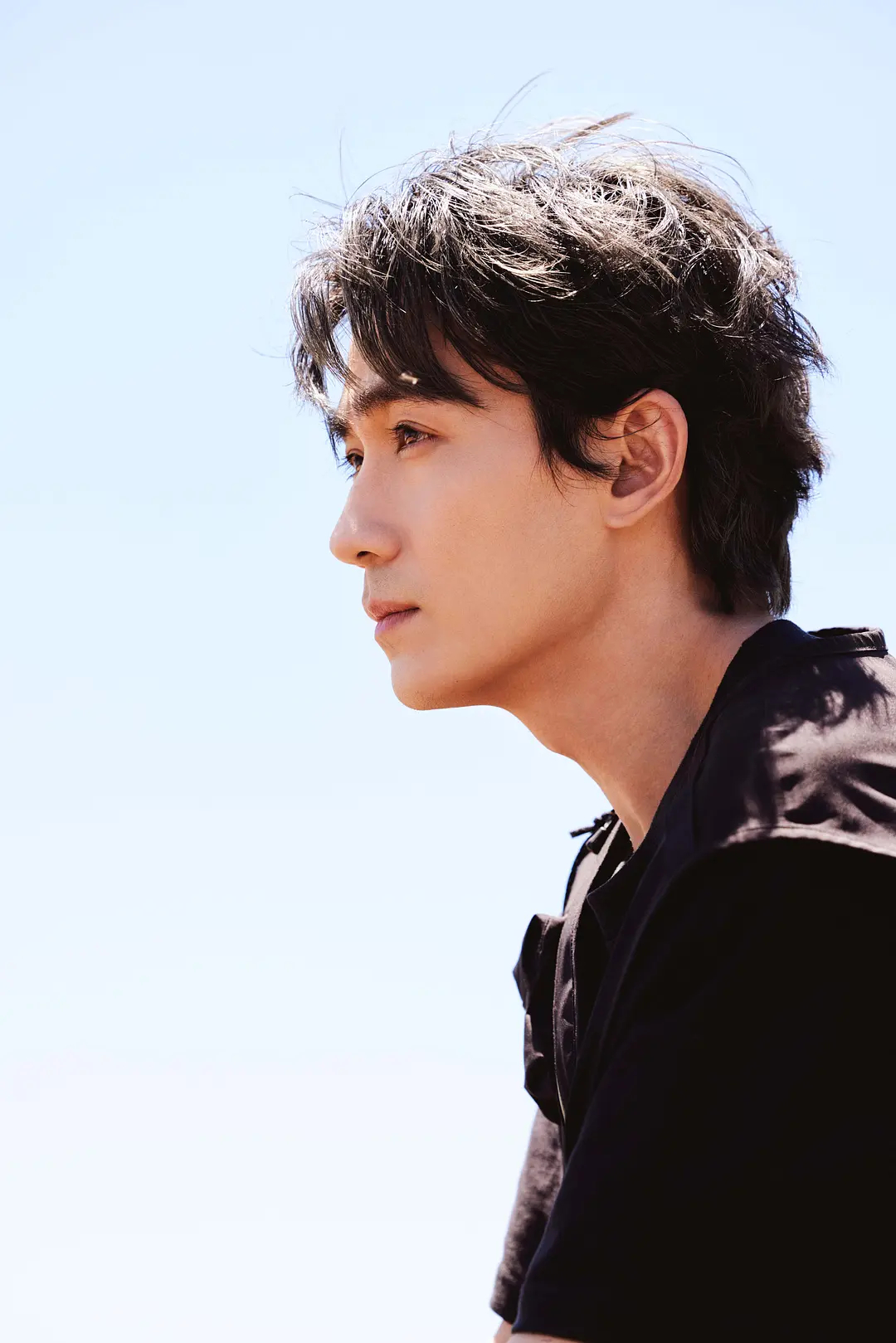 接下来,演员朱一龙 将有《惊蛰无声》《东极岛》等电影作品陆续上映