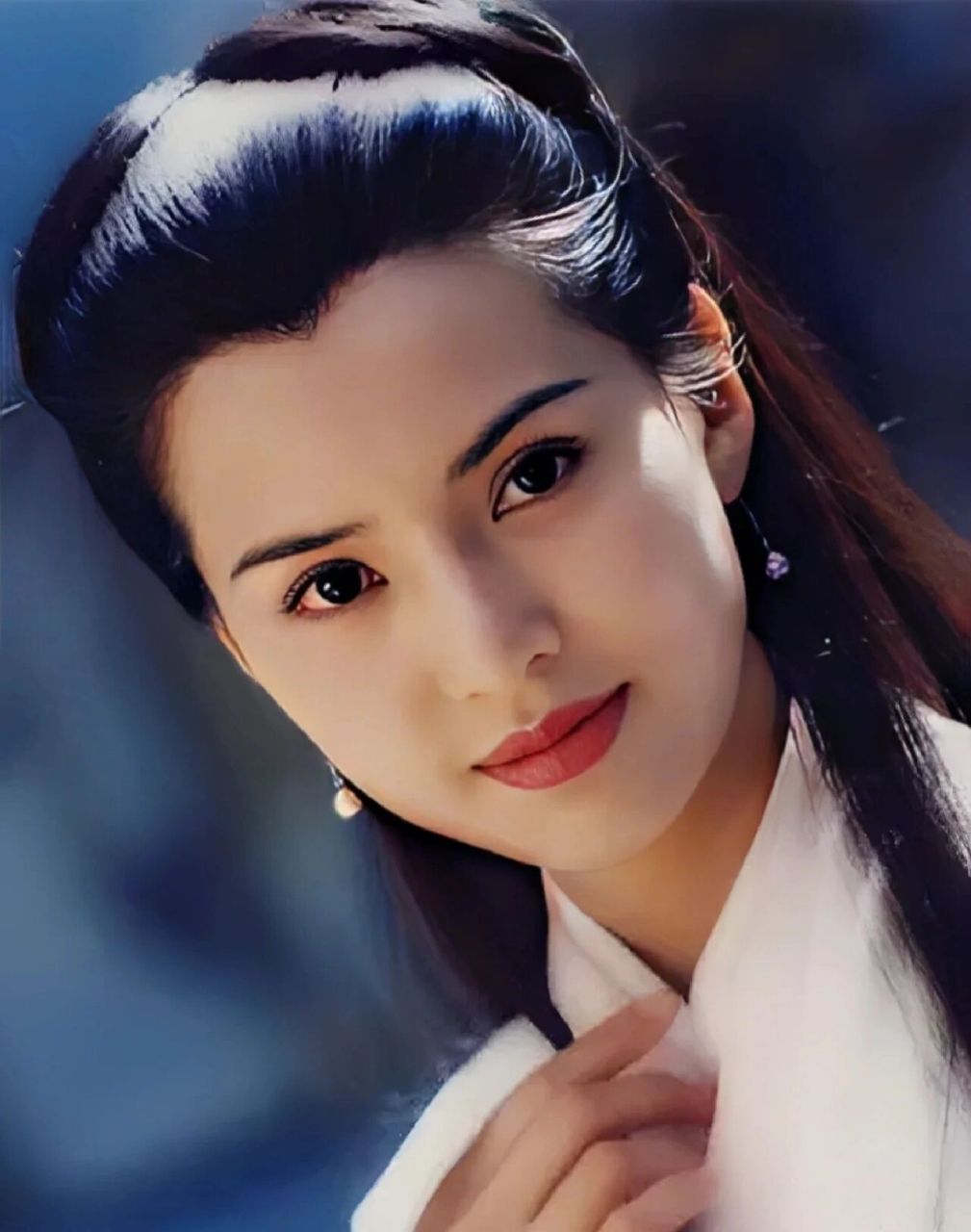 9个版本小龙女对比,谁让你惊为天人?