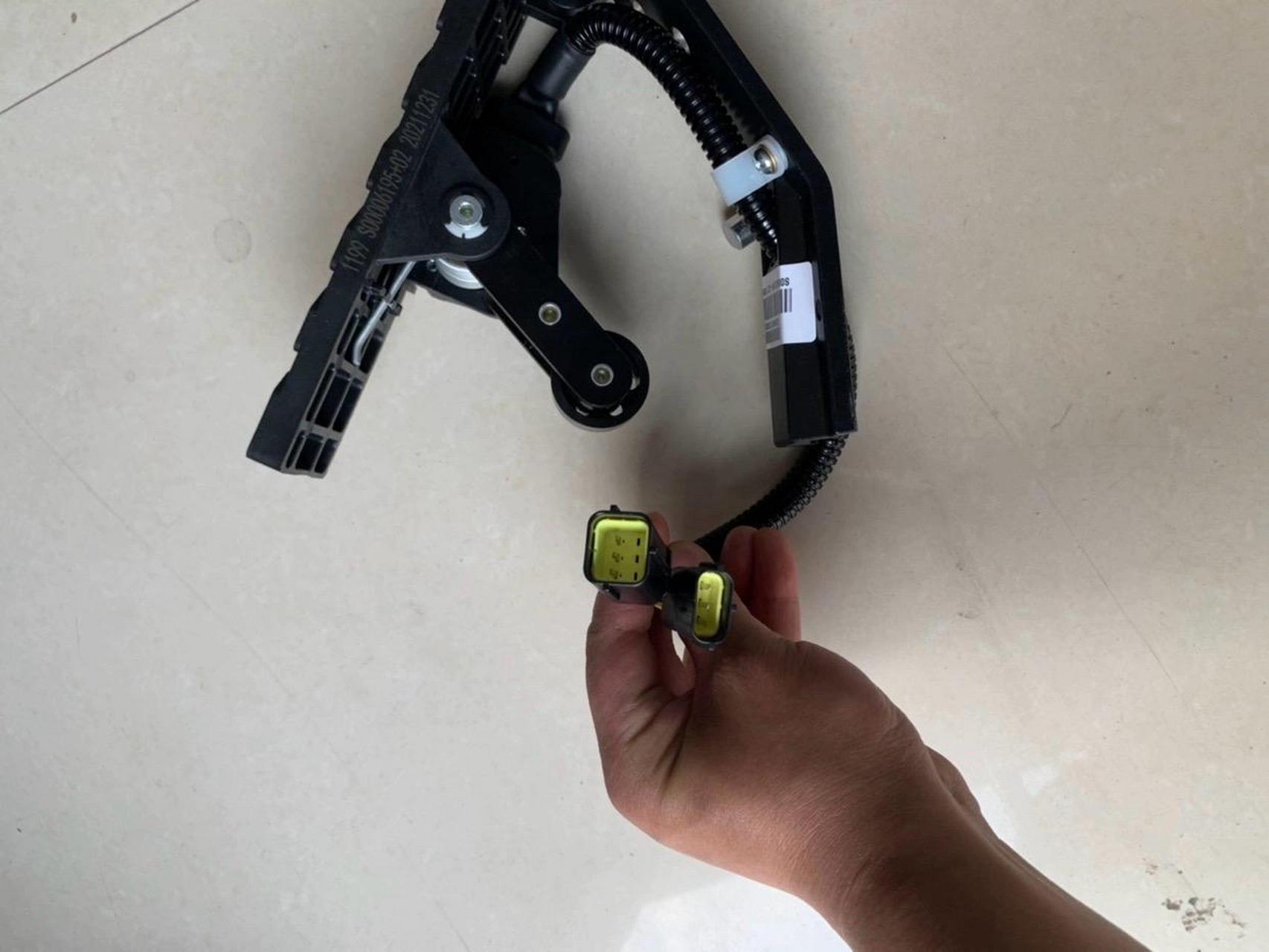 徐工吊车配件 原厂下车油门踏板 油门踏板总成  25k