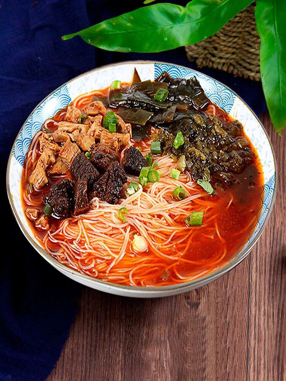 美食文化--绵阳米粉 介绍: 绵阳米粉,是四川绵阳地区汉族传统名吃之一