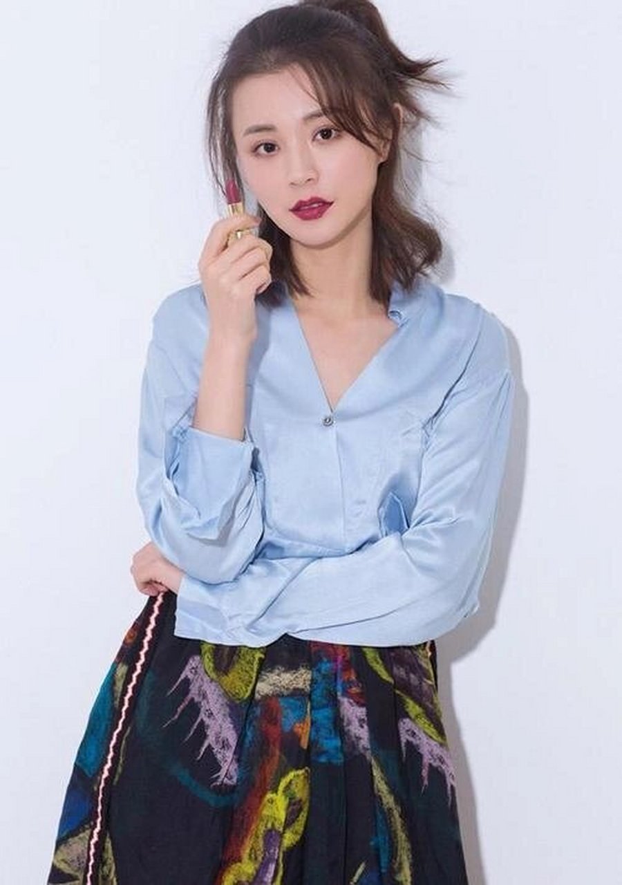 中国内地女演员——毛林林 毛林林,中国浙江籍女演员,以其出色的演技