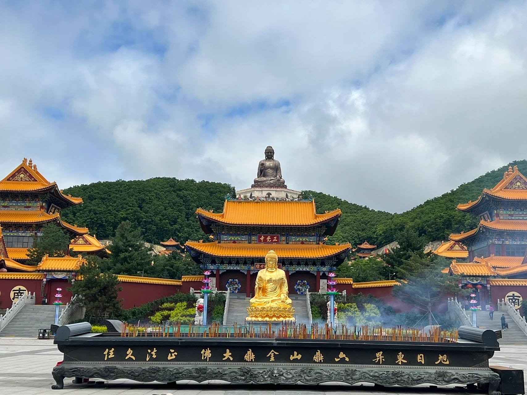 敦化六鼎山-金鼎大佛非常震撼 六鼎山金鼎大佛是世界上最高的释伽牟尼