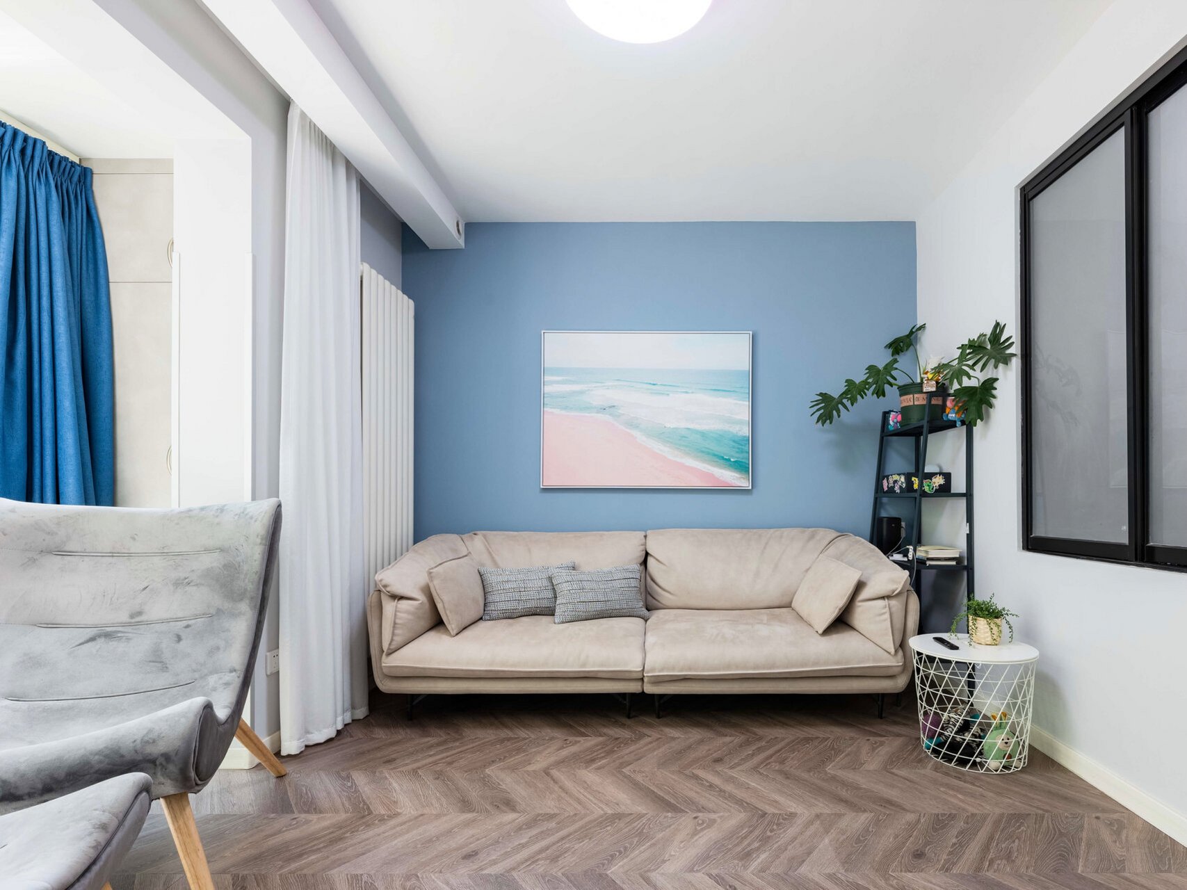 客厅配色|太空漫步77灰蓝太高级了6015 太空漫步和雾霾蓝简直