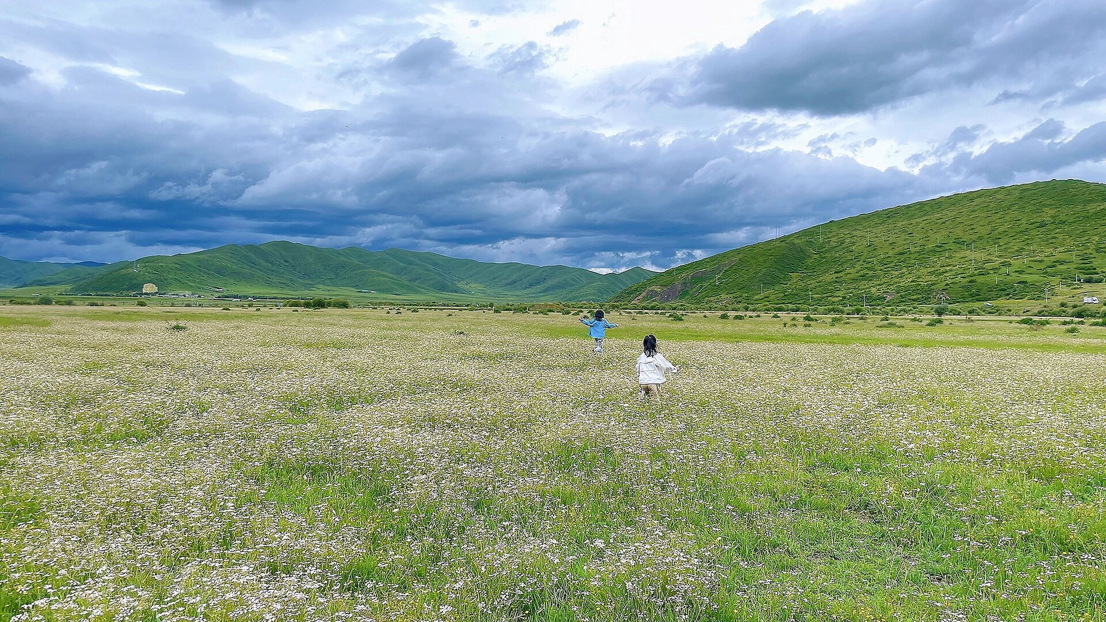 11岁女孩的腹肌养成记 11岁暑假惊现若隐若现的腹肌 精瘦77好动的